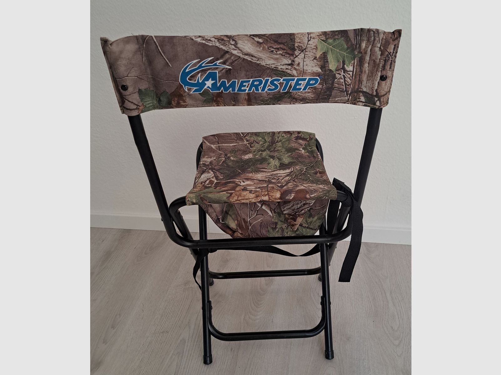 Hunting Ameristep folding chair with storage compartment