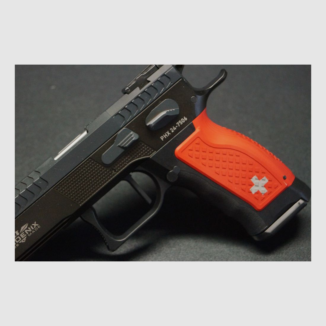 Phoenix Predator Swiss SAO, Bild 5 von 8