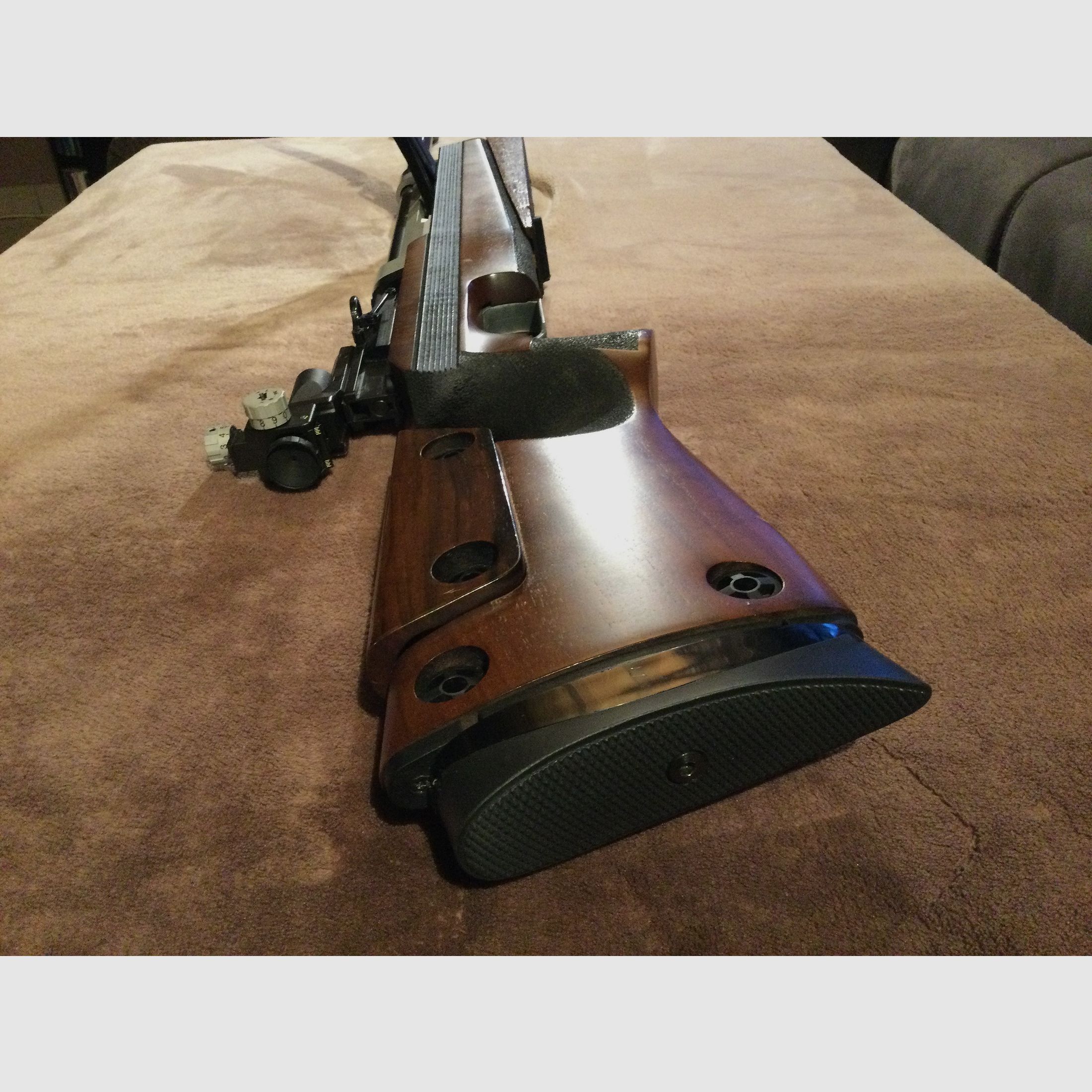 Anschütz Super Air 2002; Match-Luftgewehr Auflage rechts; Nussbaumschaft; Top Zustand