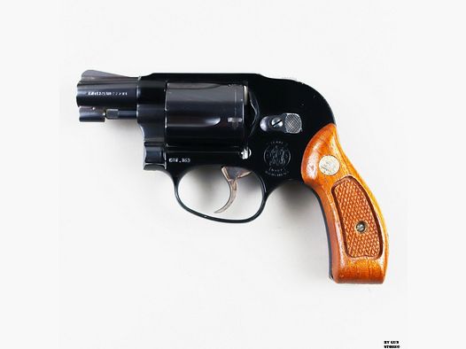 Revolver Smith & Wesson mod. 38 Airweight cal. 38 sp. serial no. ANN3482