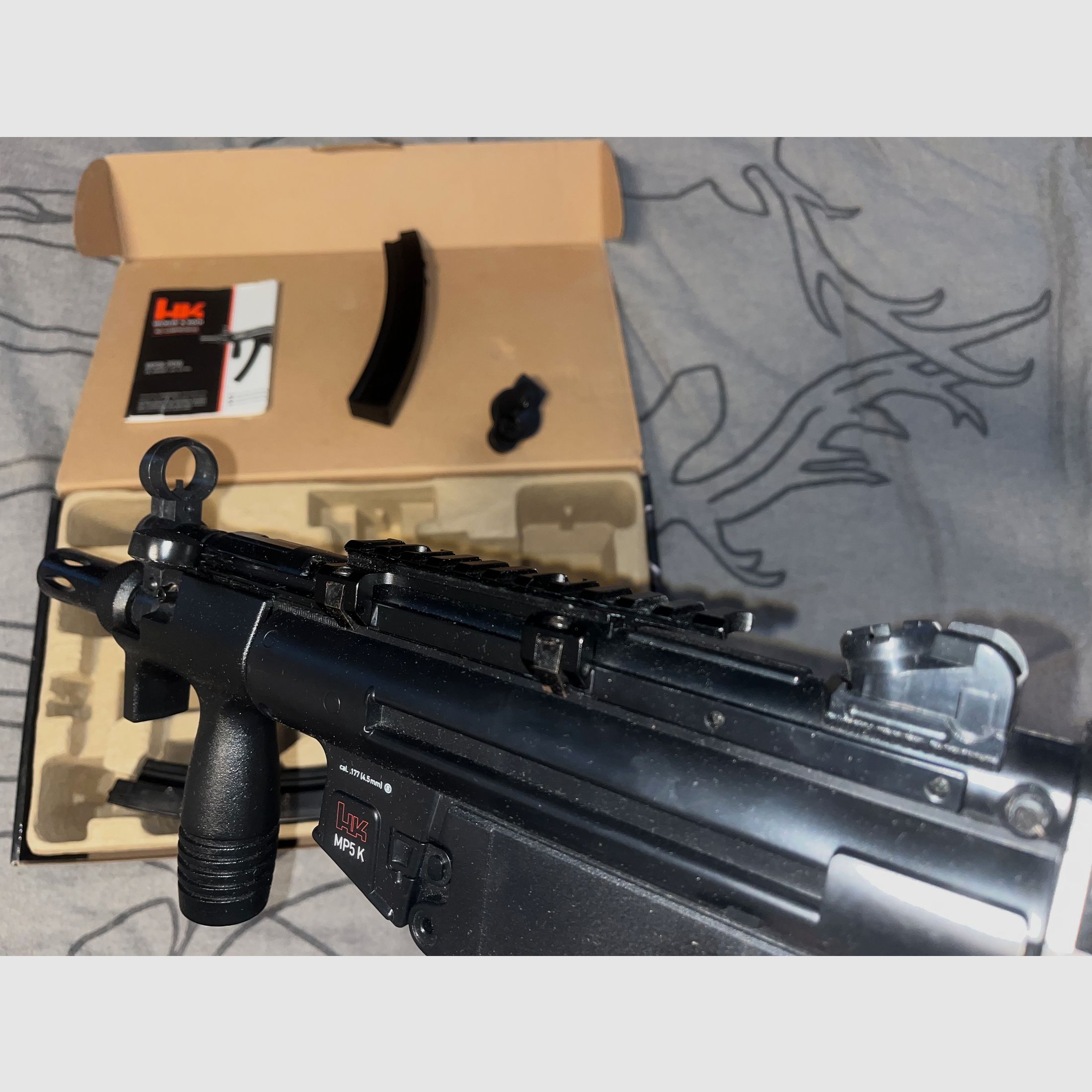 Heckler & Koch MP5 K-PDW CO2 Maschinenpistole 4,5 mm BB Blowback mit Ersatzmagazin 