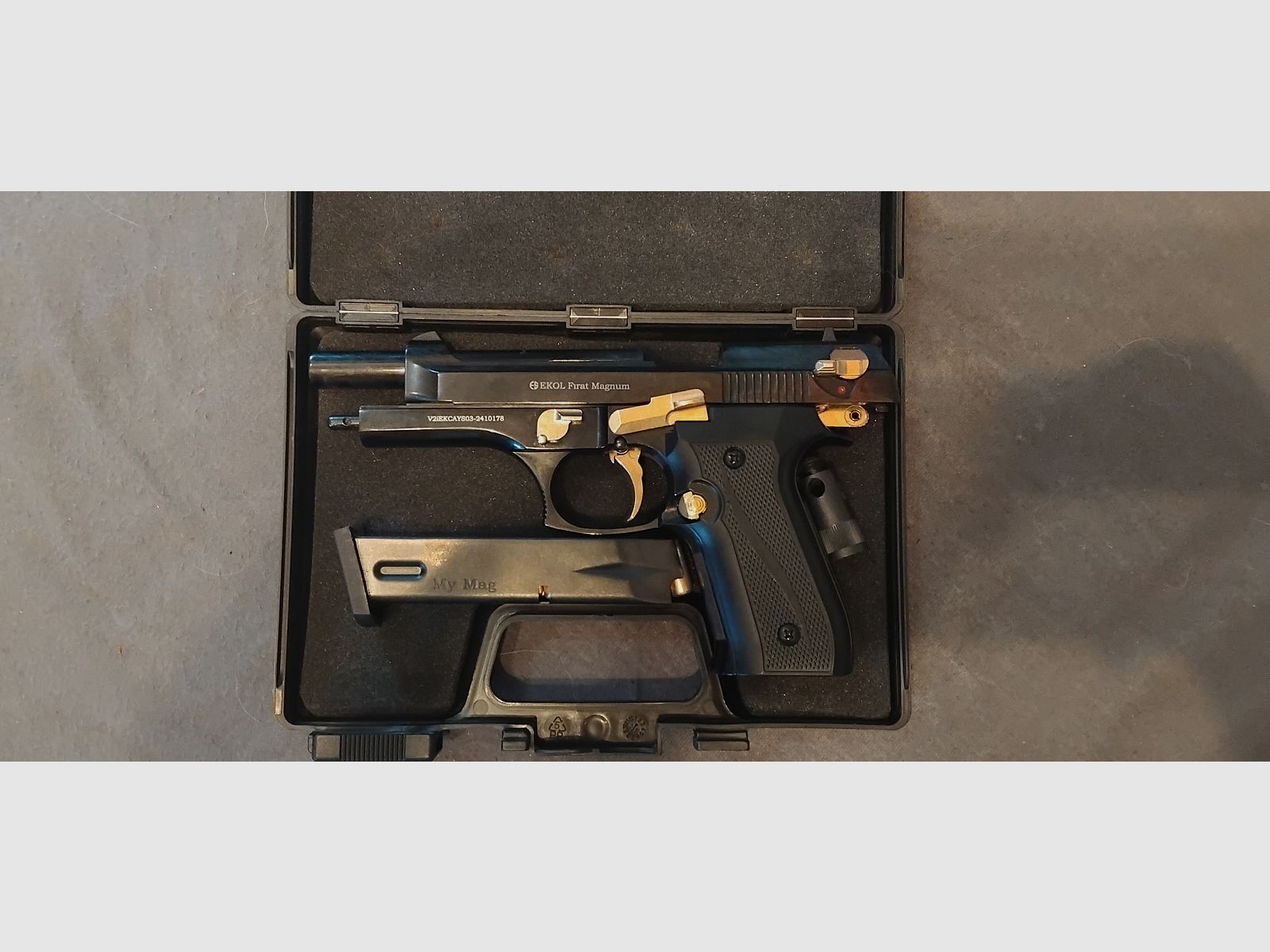 Ekol Firat Magnum blank firing pistol 9mm P.A.K. black-gold