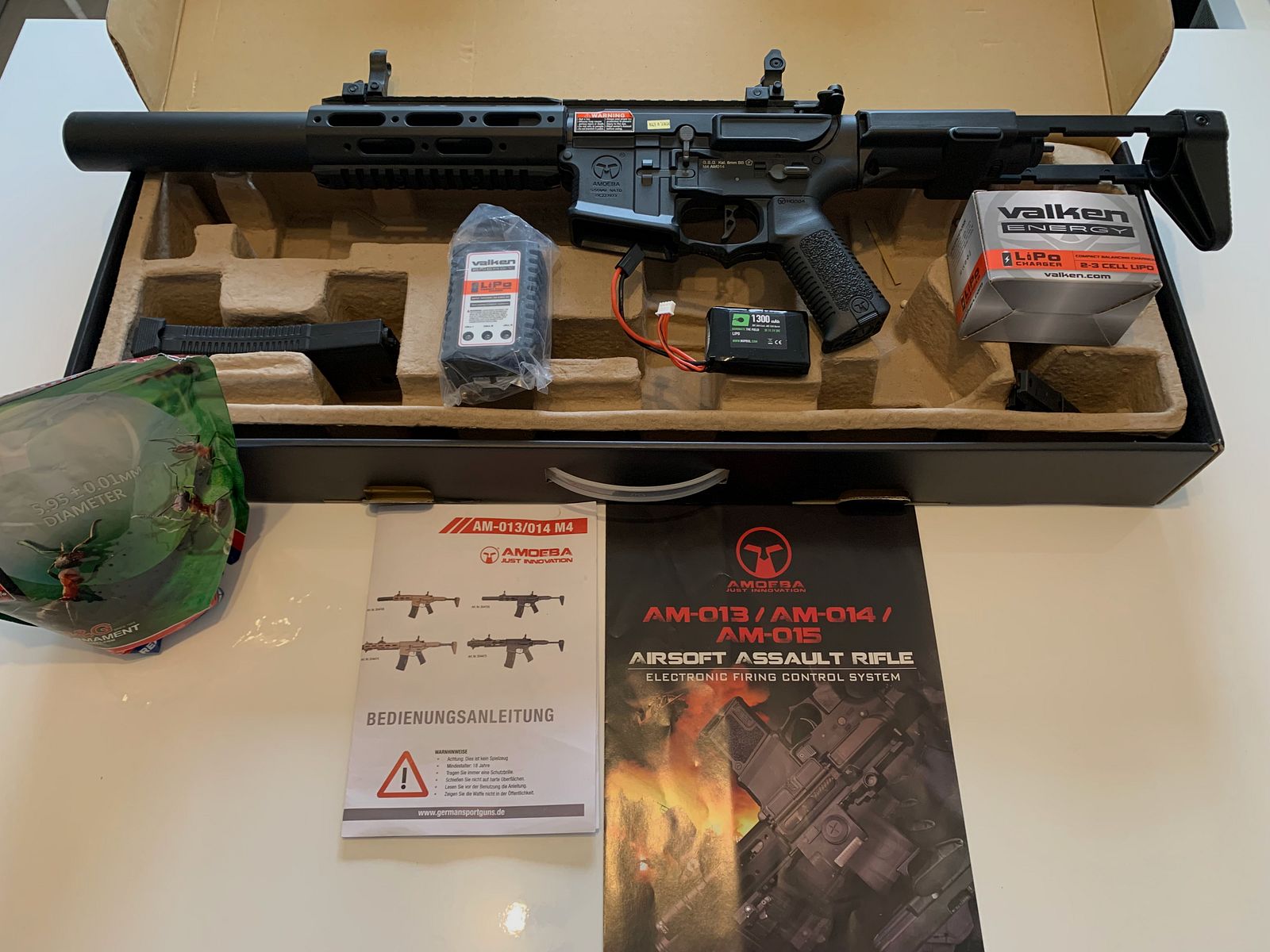 Ares Amoeba M4 AM-014 Airsoft Rifle