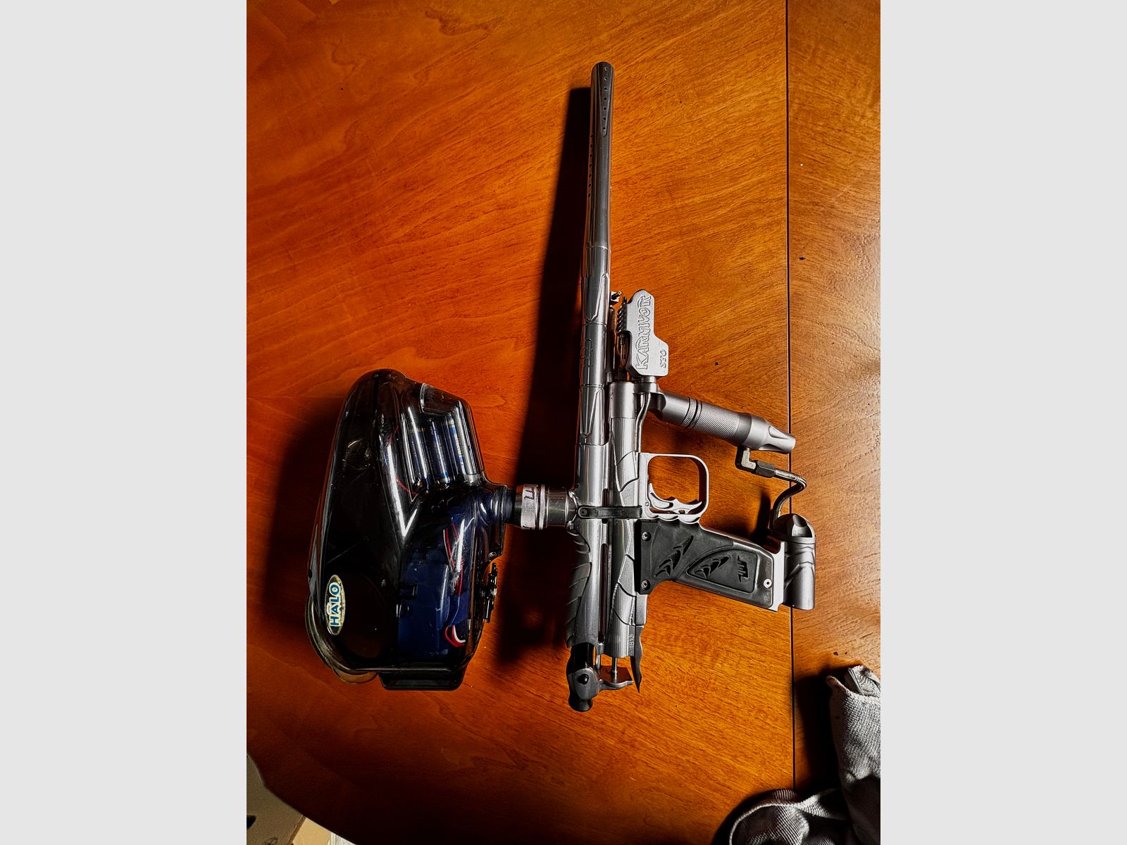 WGP Karnivor Autococker mit Halo B Hopper