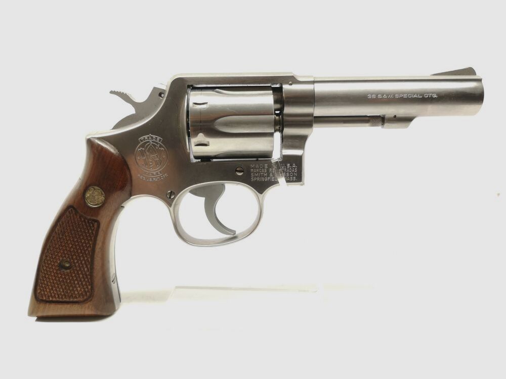 Smith & Wesson 64-3