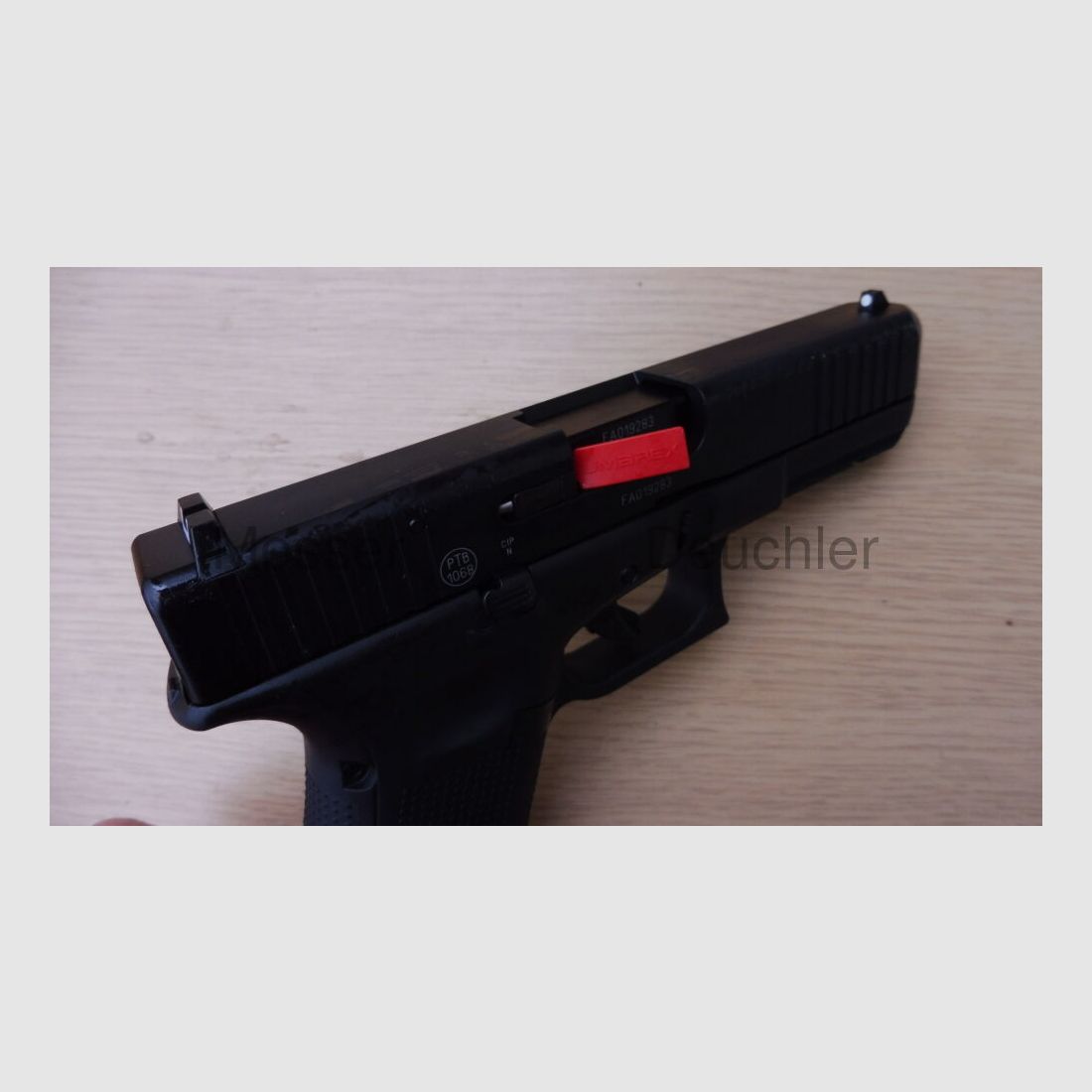 Umarex Glock 17 Gen5 blank firing gun Black