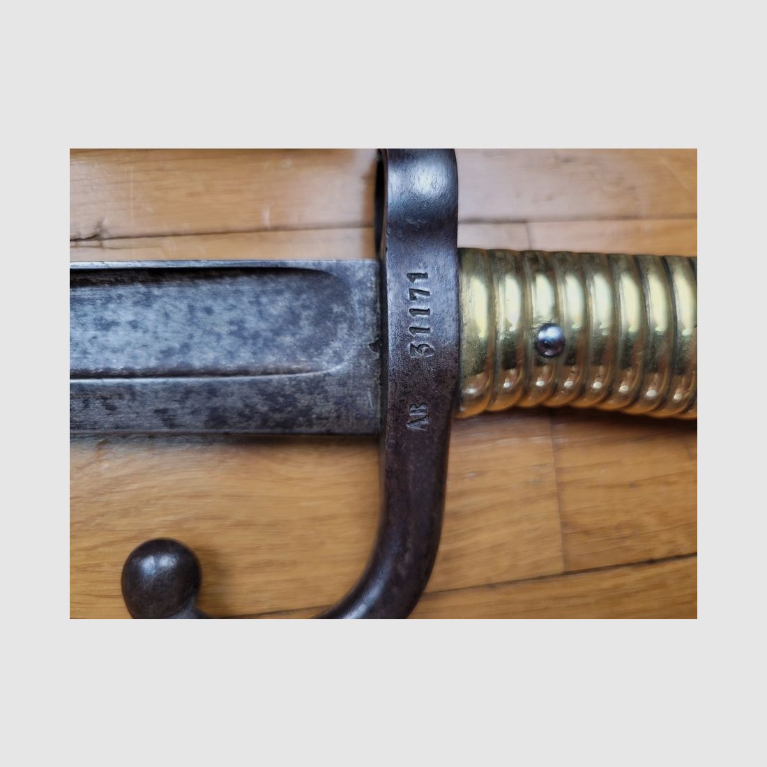 Sehr schöne Chassepot-Bajonett für Gewehr Modell 1866 – für die Marineinfanterie – Ankerstempel – Manufacture de Châtellerault – Juli 1873 in der Nummer TBE +, Bild 8 von 19