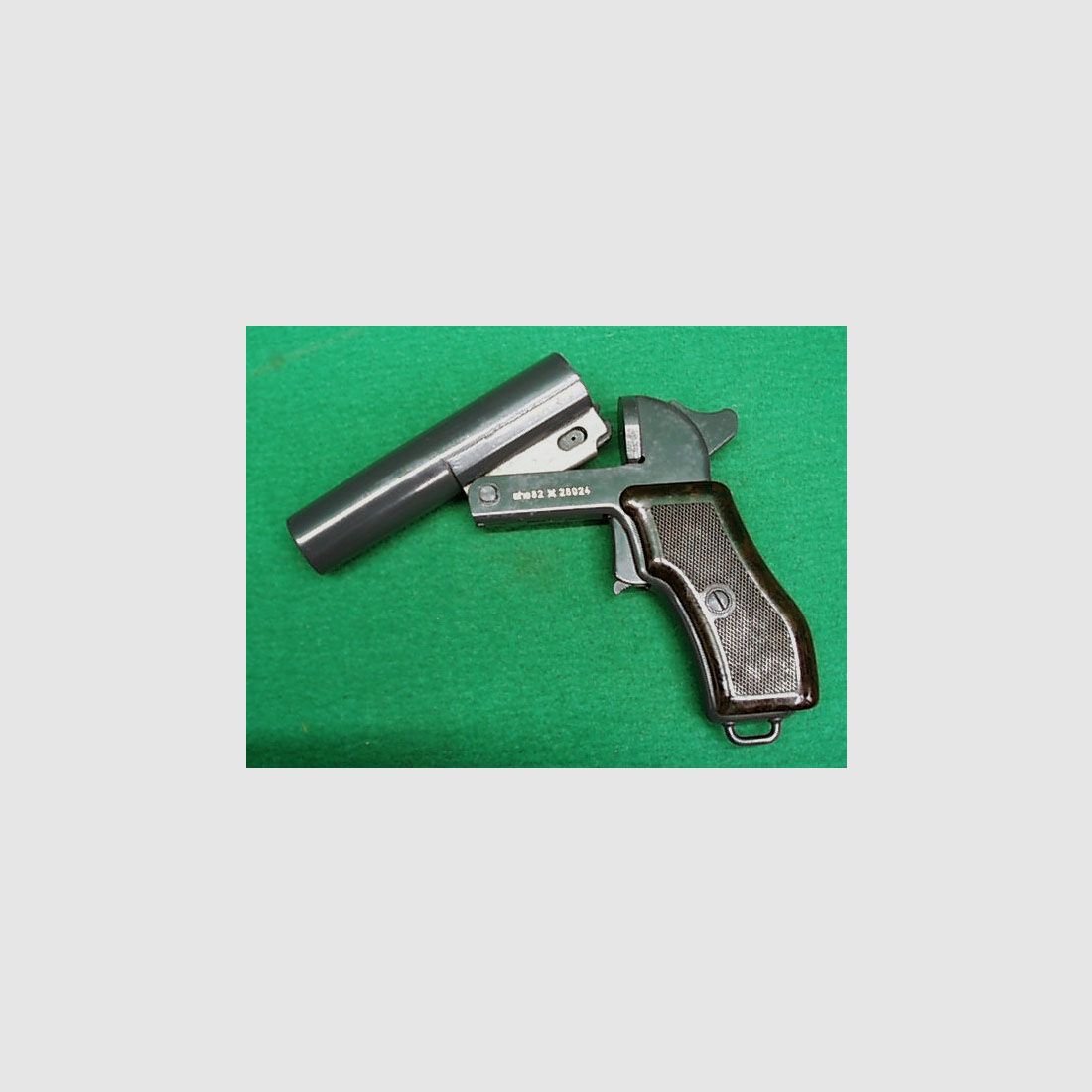 CZ signal pistol