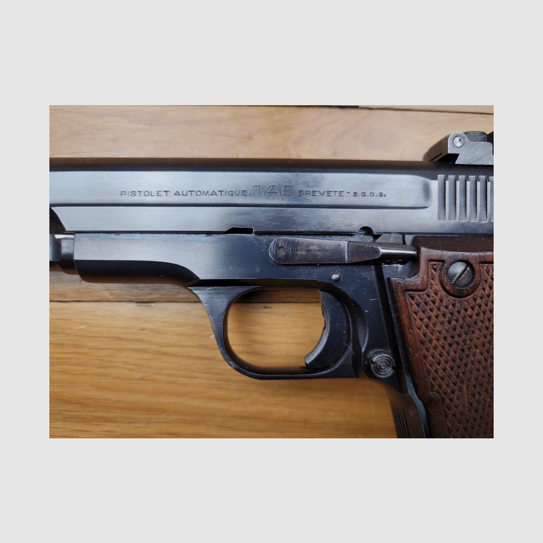 Sehr seltener und sehr schöner MAB 15 F1 Militärwettkampfpistole – 300 Ex. – 9 para – Originalbox – Sehr schönes emblematisches Stück des französischen Know-hows – Ausgezeichneter Zustand, Bild 5 von 15