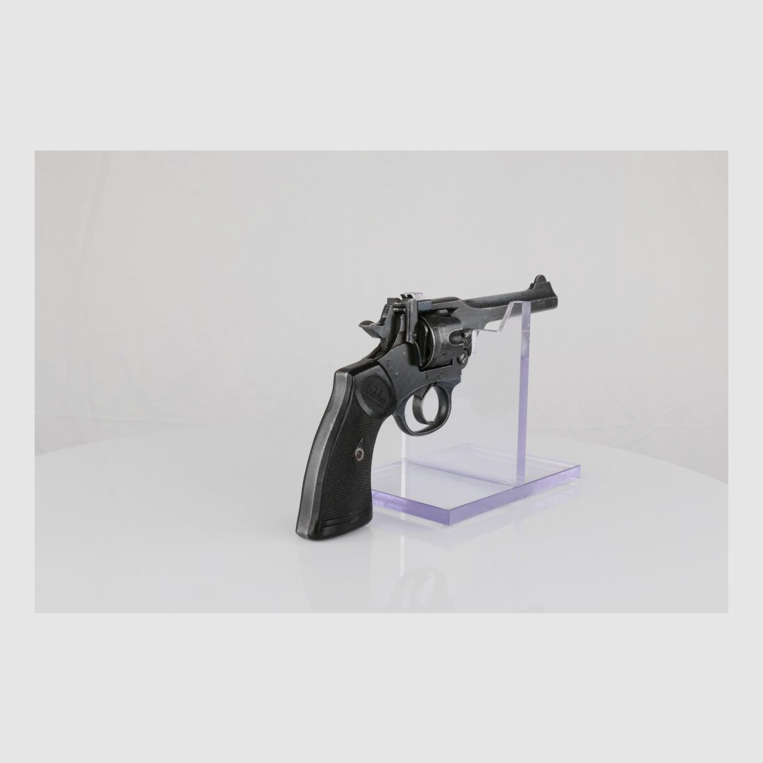 Webley Mark IV