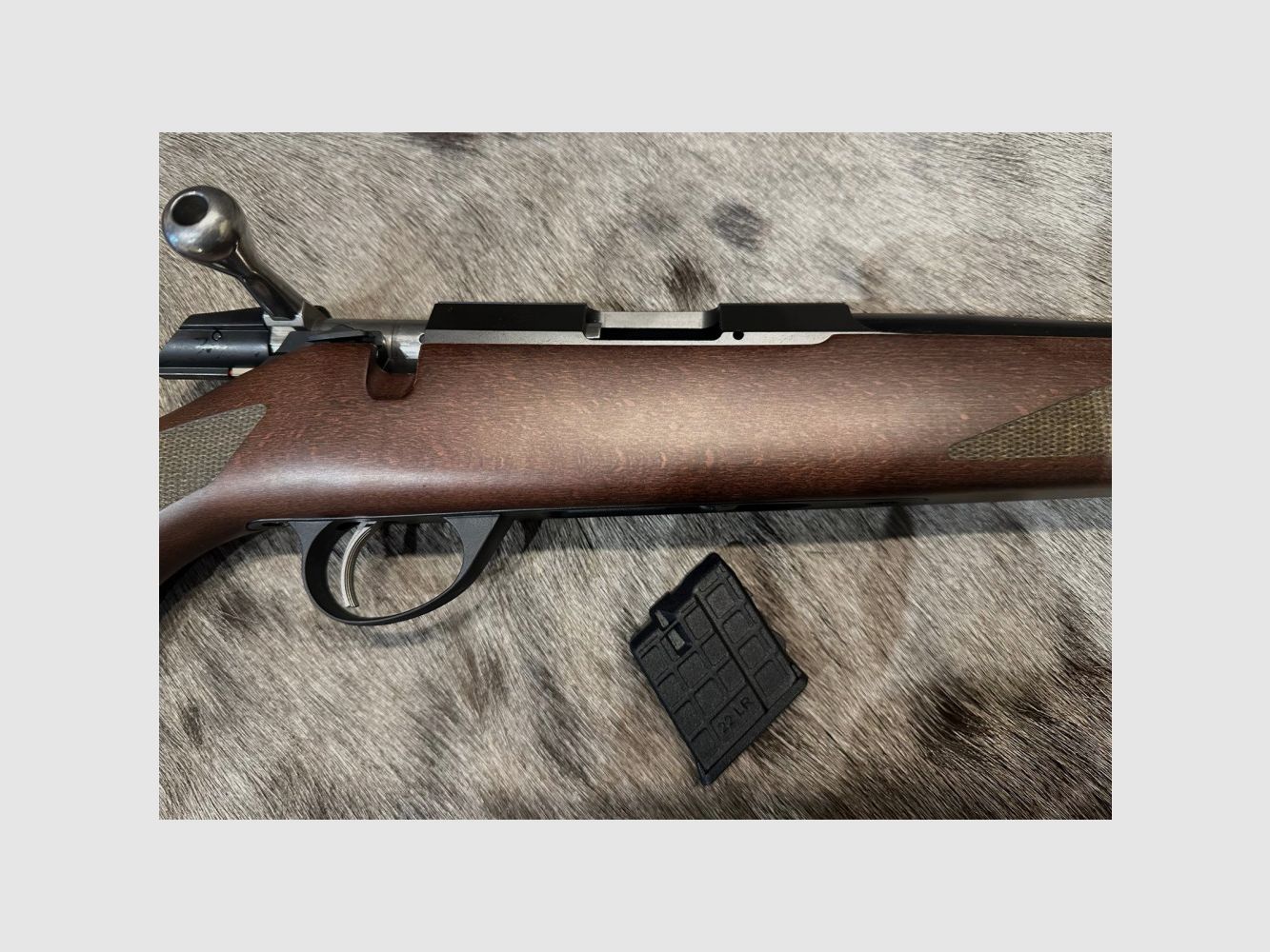 TIKKA T1X HUNTER .22 LR Holz 5 Schuss (32502301), Bild 9 von 11