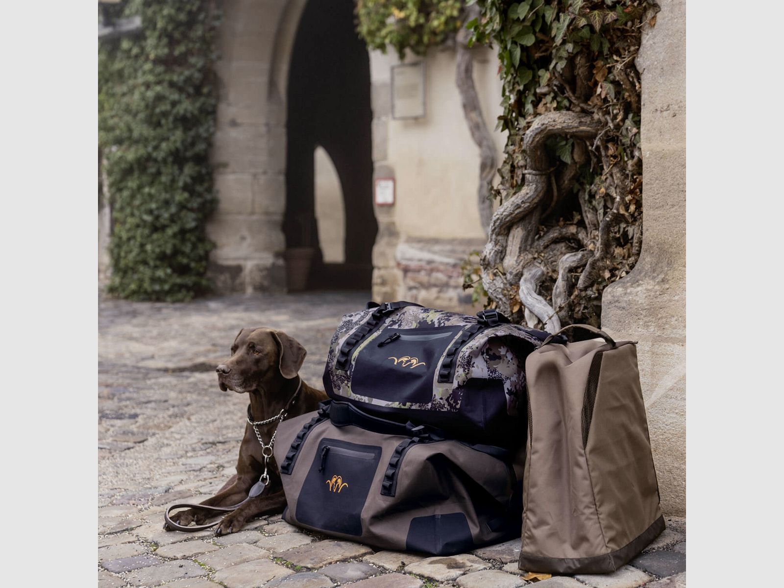 Blaser Duffle Bag L Brown – geräumige wasserbeständige Reisetasche mit 110 Litern, Bild 2 von 6