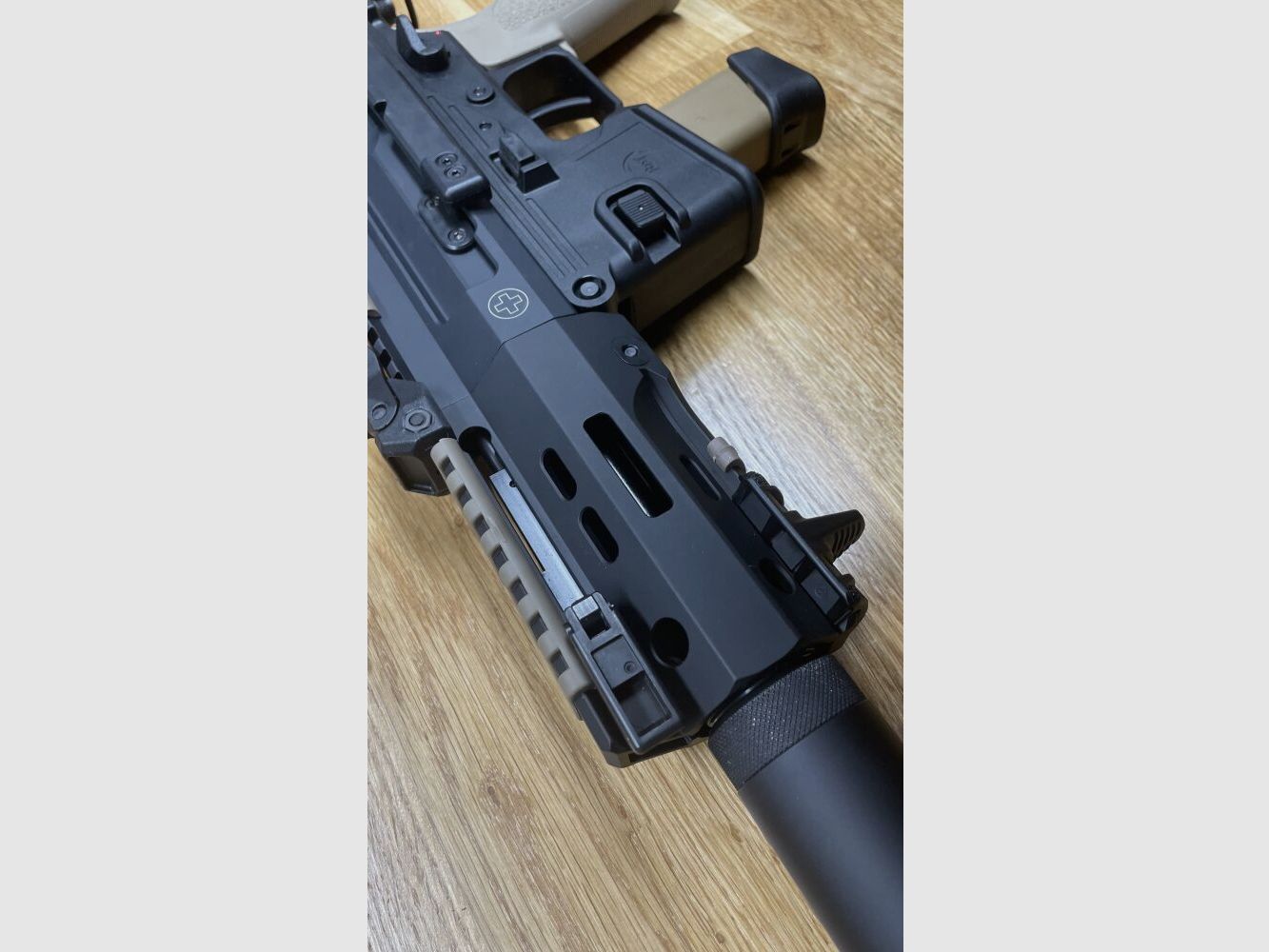 B&T AG SPC9 PDW G - semi-automatic pistol 9mm Luger - type Glock 9mm magazine similar to GHM9 APC9 Pro - SPC9 self-loading carbine / SLK/PCC