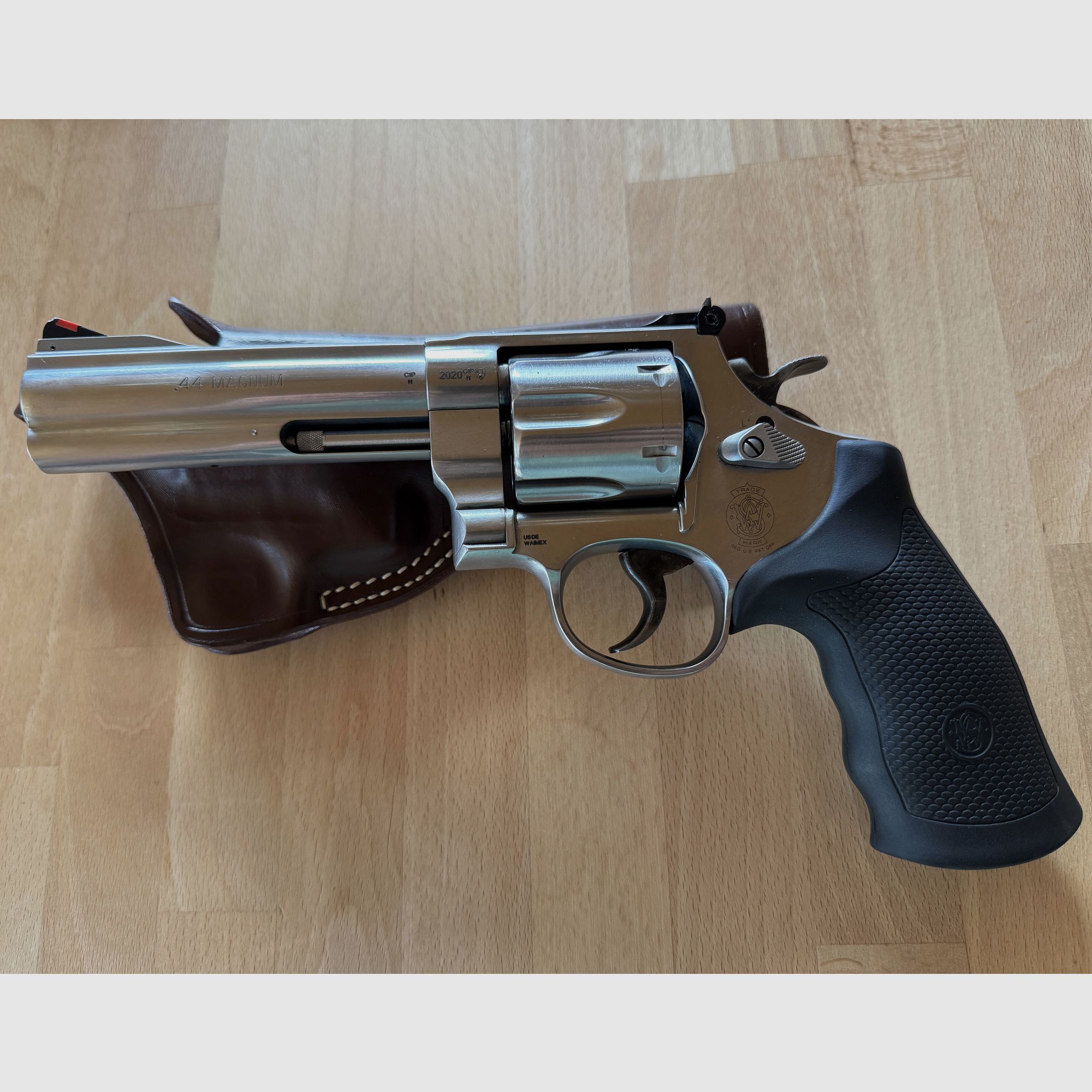 Smith & Wesson 629 Classic, 5" barrel. As new