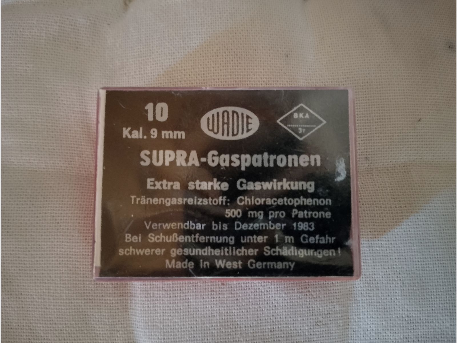 Browning Gpda9 Schreckschuss Pistole Ausführung Gold Ptb722 mit Platz und starken Gas Patronen 