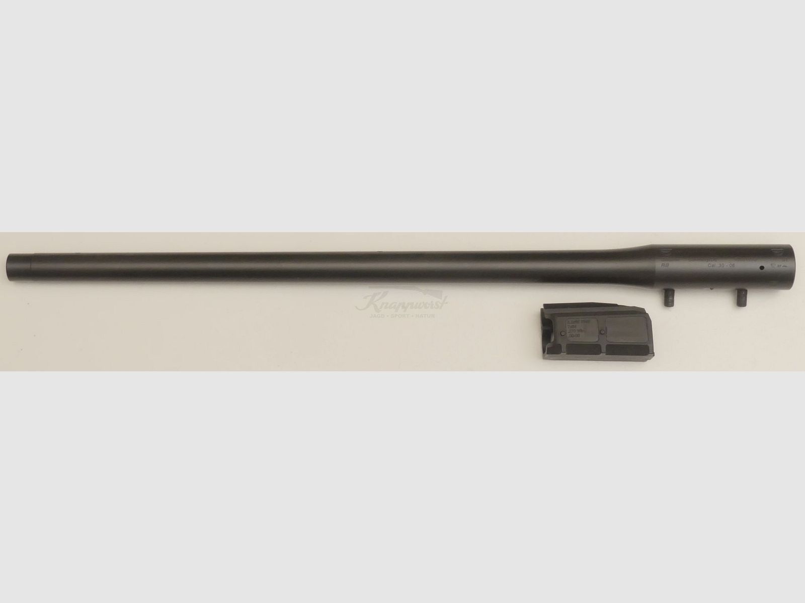 Running Blaser R8 52cm 8x57 IS thread without sight