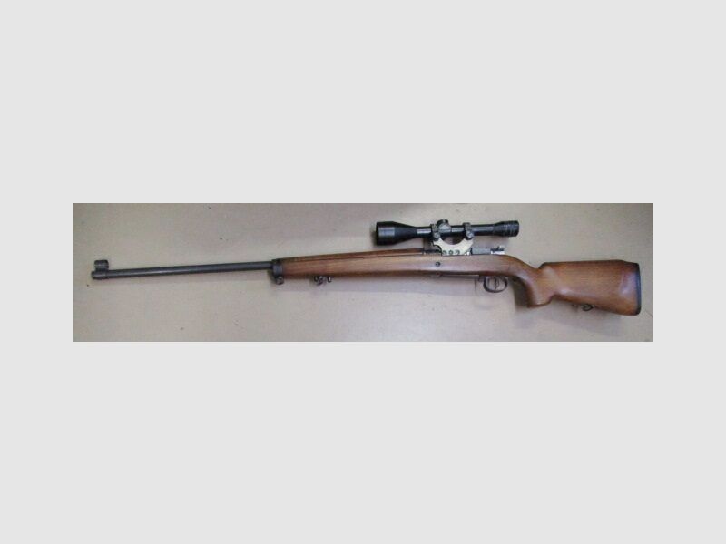 Rifle de un solo disparo Carl Gustaf M63 con visor Hertel & Reuss Sniper Singapore M63 Sniper SPF