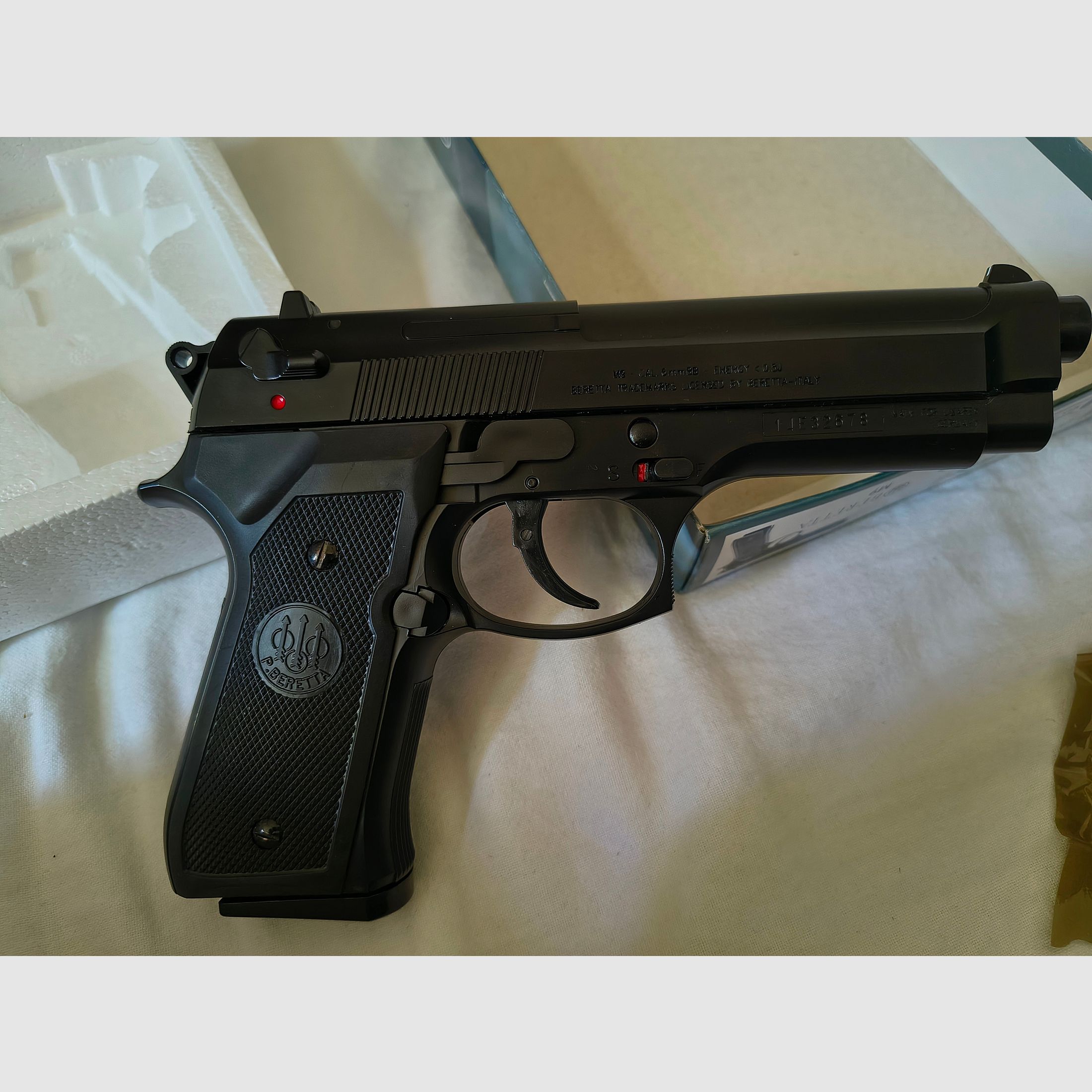 Umarex Beretta M9 Airsoft Pistole (Preis VB)
