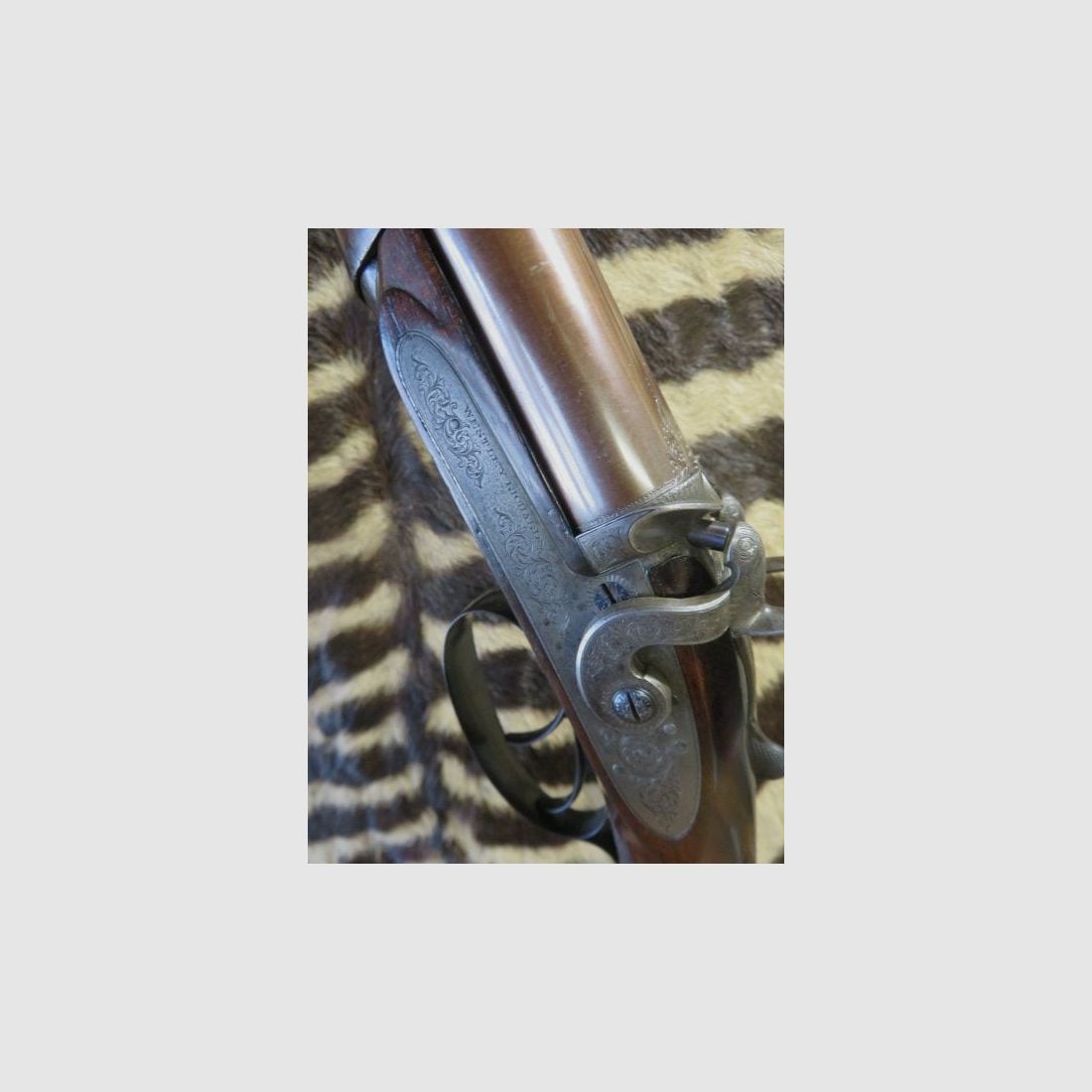 Bockflinte mit externen Hahn Wesley RICHARDS Kal. 12/65 Damaszenerläufe 76cm, Bild 4 von 13
