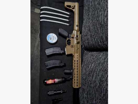Sig Sauer MCX CO2 4.5mm non Blowback a lot of accessories!!! TRADE POSSIBLE