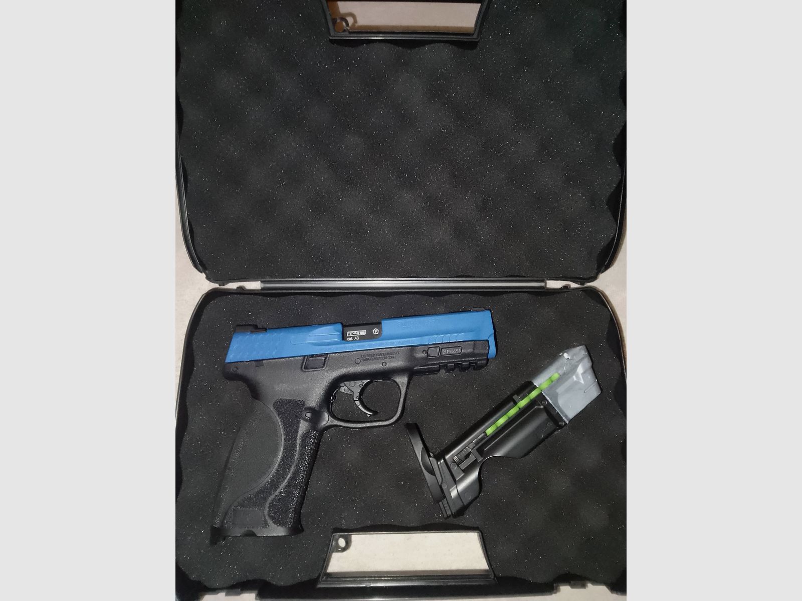 KiRAM Waffe Smith und Wesson kal. 43