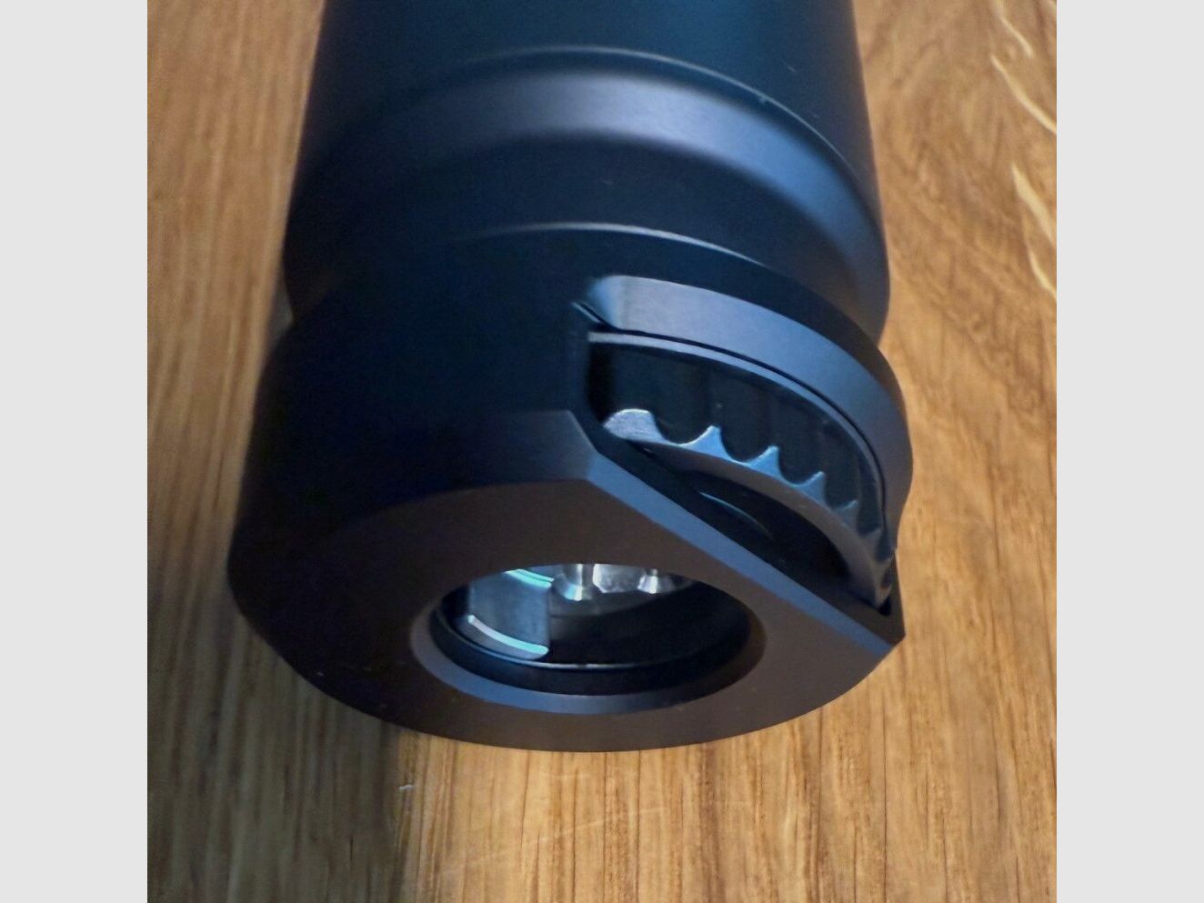 B&T AG (Brügger und Thomet) Blast Deflector SQD para Tri-Lug 9mm Luger SP5 / GHM9, imagen 2 de 3
