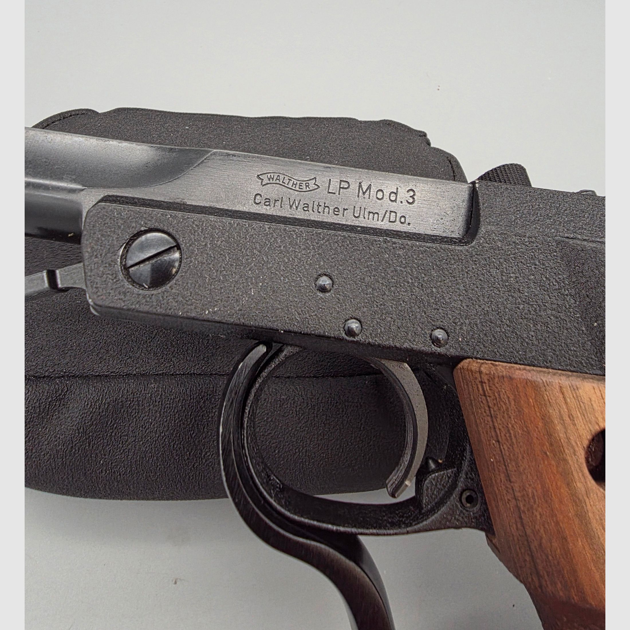 James Bond 007 pistola ad aria compressa Walther Mod. LP3 Match come successore simile all'LP2 nel calibro 4,5mm Diabolo