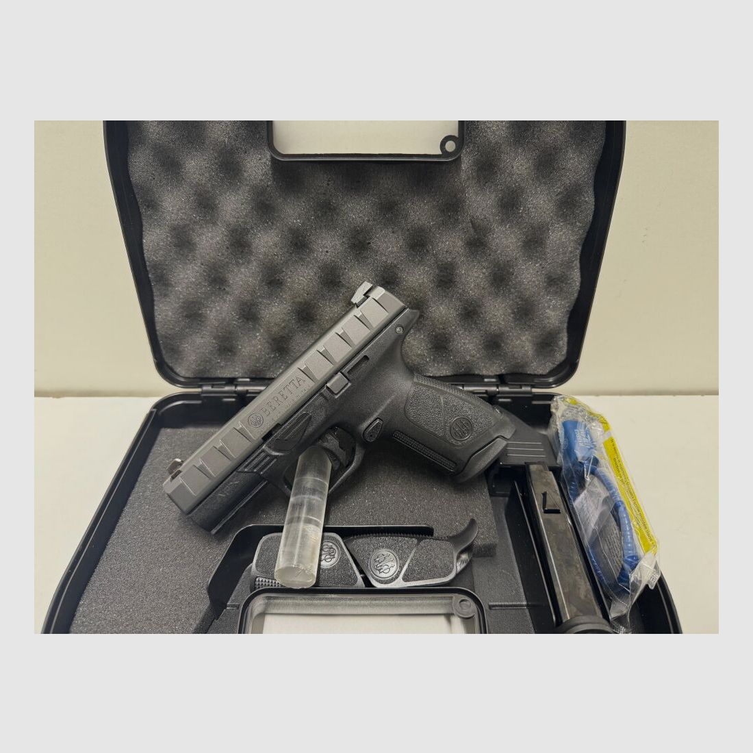 Beretta APX Centurion - Broń Friedrichs
