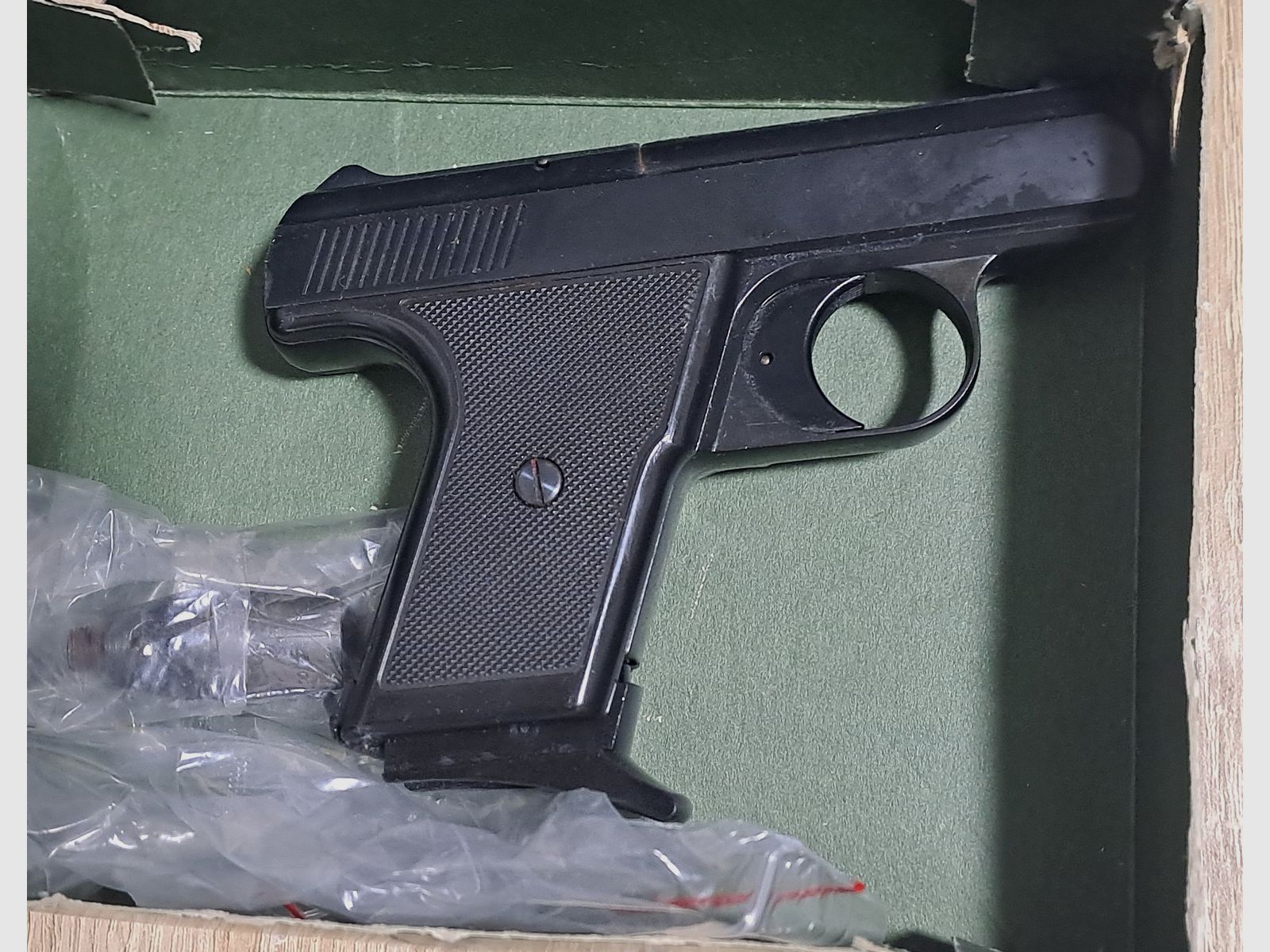 Reck Protector G5 im Kal. 8 mm Knall/ PTB 387 mit Verpackung!