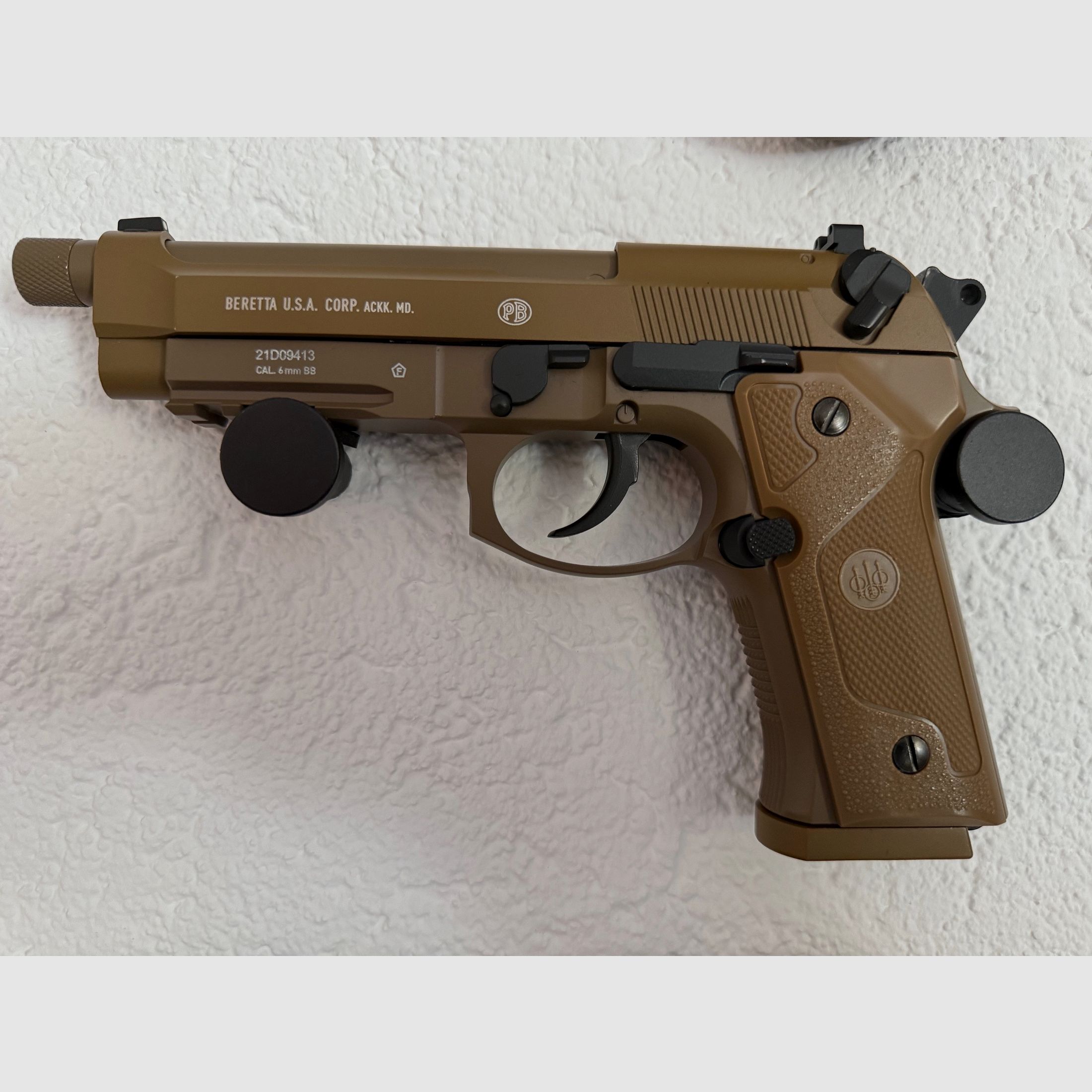 Airsoft Sammlung komplett zu Verkaufen, 6 Gewehre & 5 Pistolen sowie Zubehör ohne Ende        ALLES KOMPLETT NEU