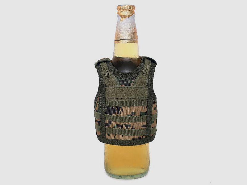 Mini Schutzweste für Bierflasche / Weinflasche / Thermosflasche - Digital Woodland