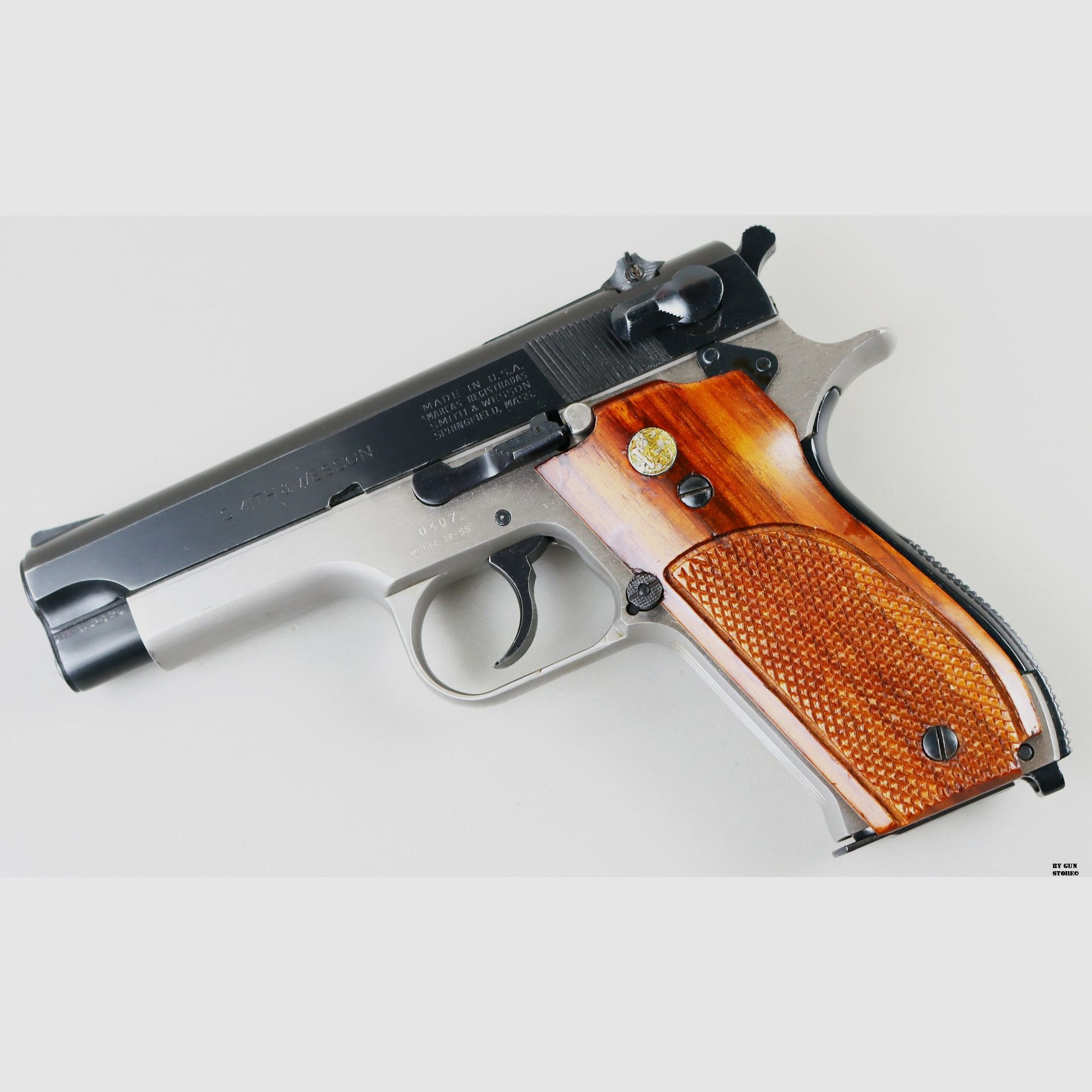 Pistola Smith & Wesson mod. 39-SS cal. 9×19 mm n.º de serie 0407, imagen 2 de 13