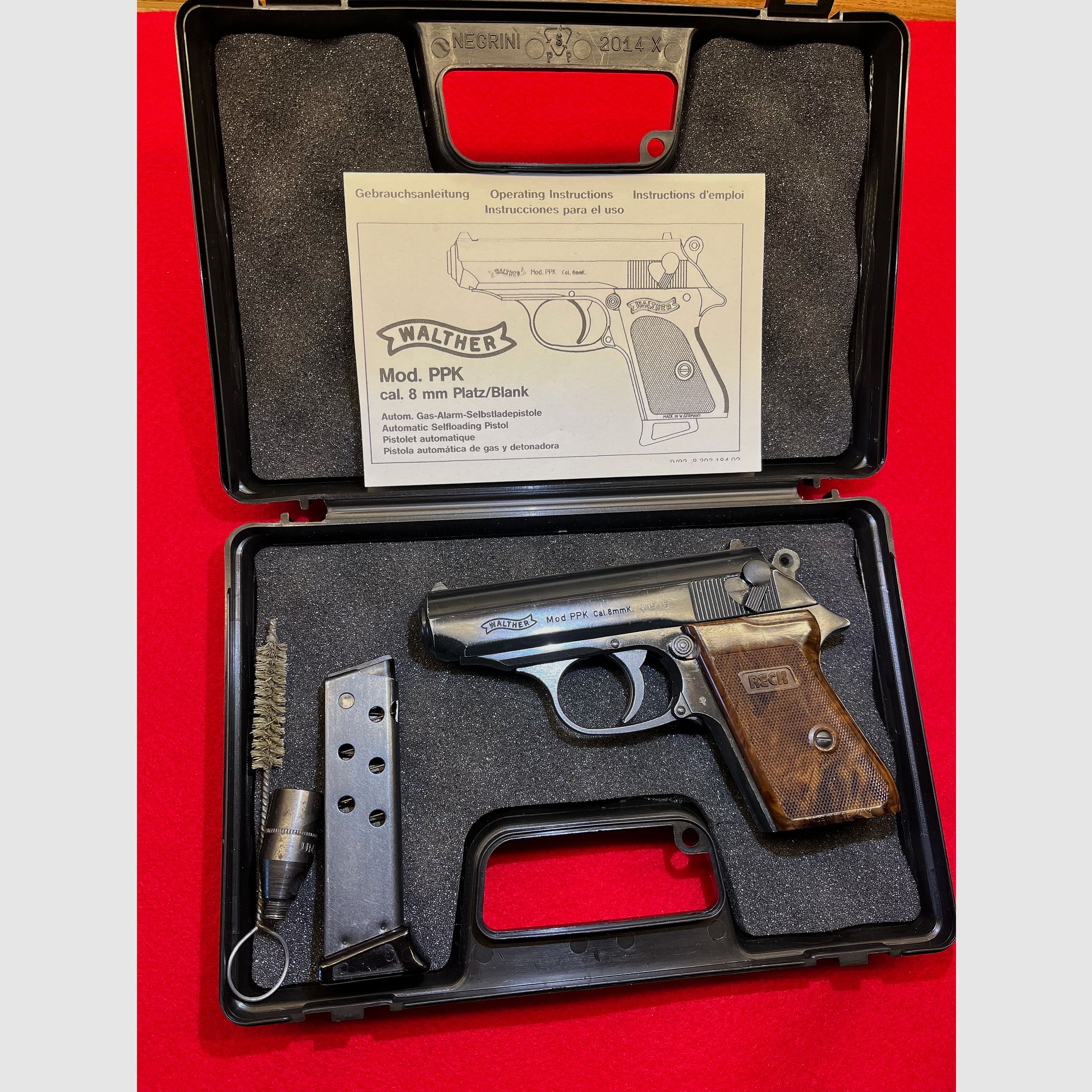 WALTHER PPK  8mm gas blank pistol