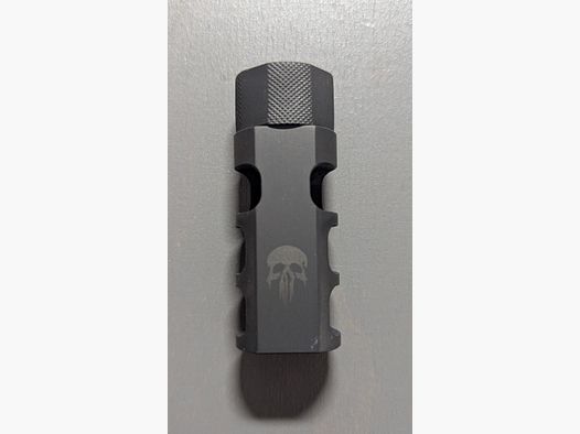 Hamulec wylotowy niemieckiego karabinu "Punisher TAC"