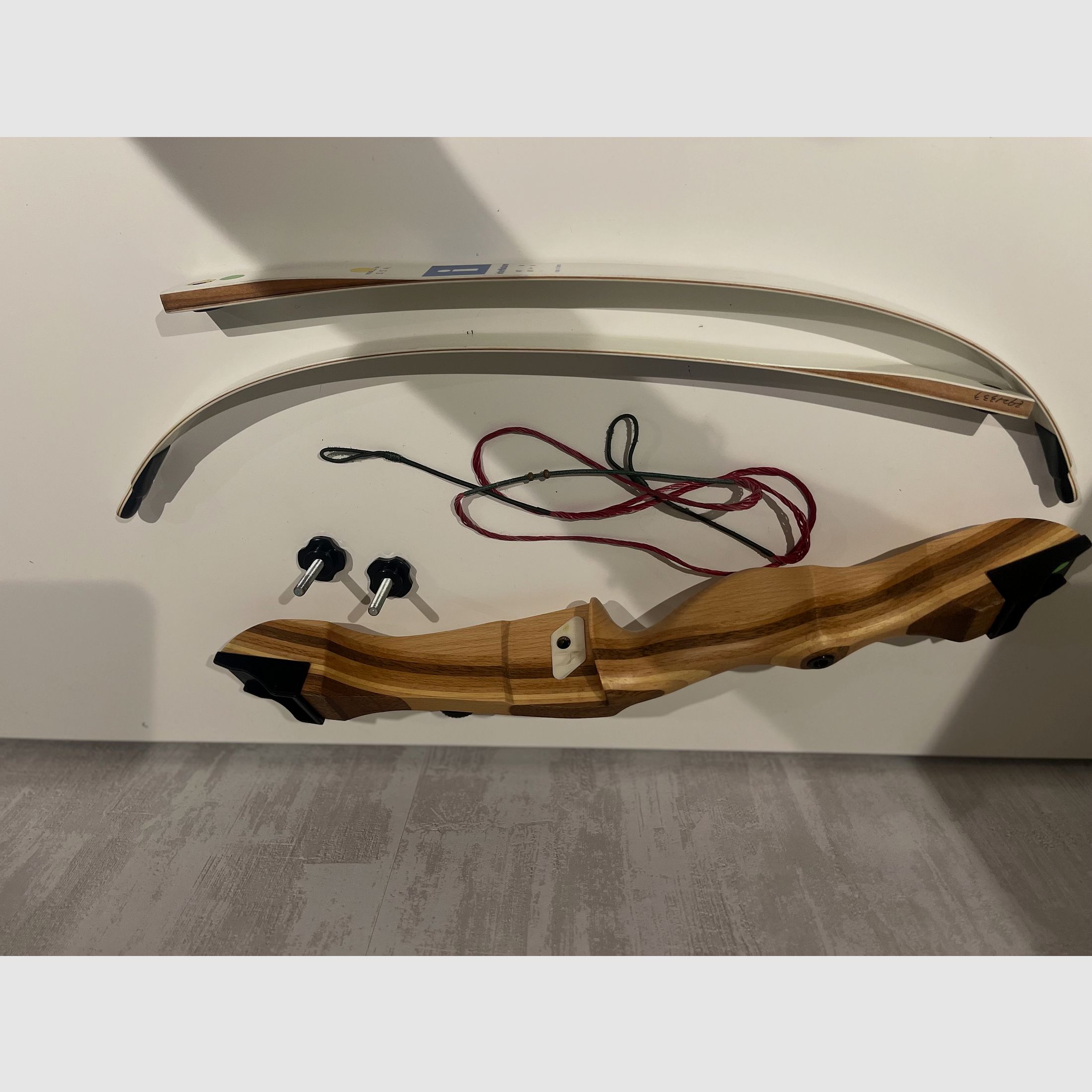 Kinder-Recurvebogen aus Holz – ideal für Einsteiger