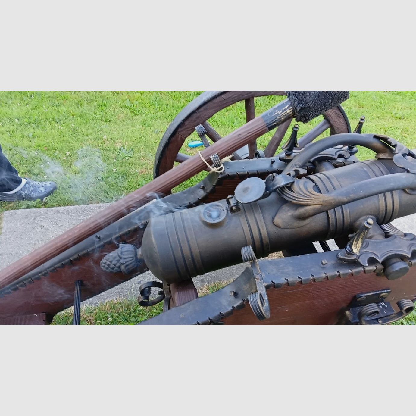 GUN,CANON Verkauf von Gartenkanonen zum Abschießen von Feuerwerks