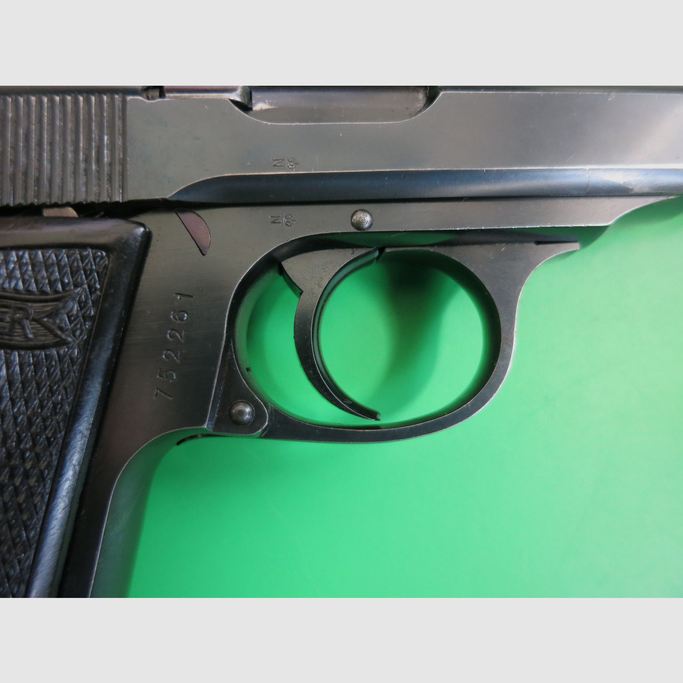 Pistolet semi-automatique, Walther PP, cal. 7,65 mm Br., Waffenfabrik Walther, Zella-Mehlis (Thür.) Mod.PP, 1929-30       #14