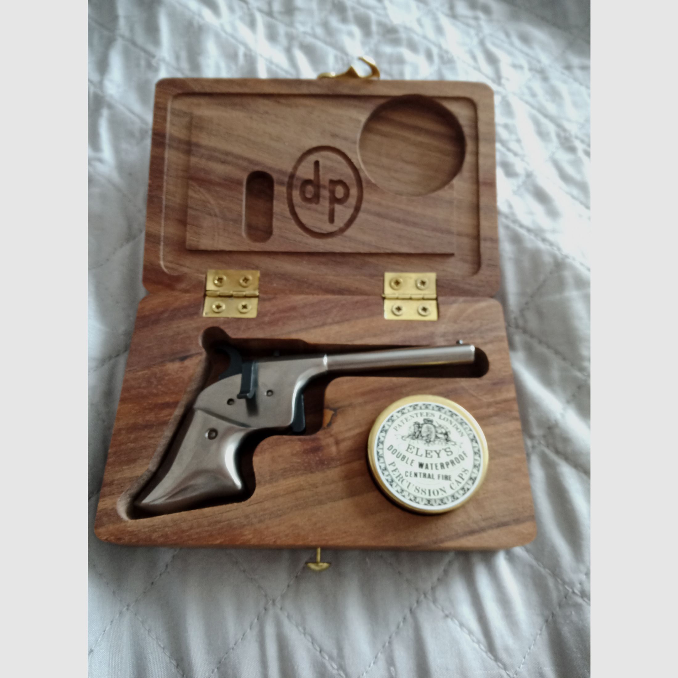 Pistolet à percussion Pedersoli Derringer Remington Rider à blanc calibre 4,5 mm avec boîte en bois (neuf encore)