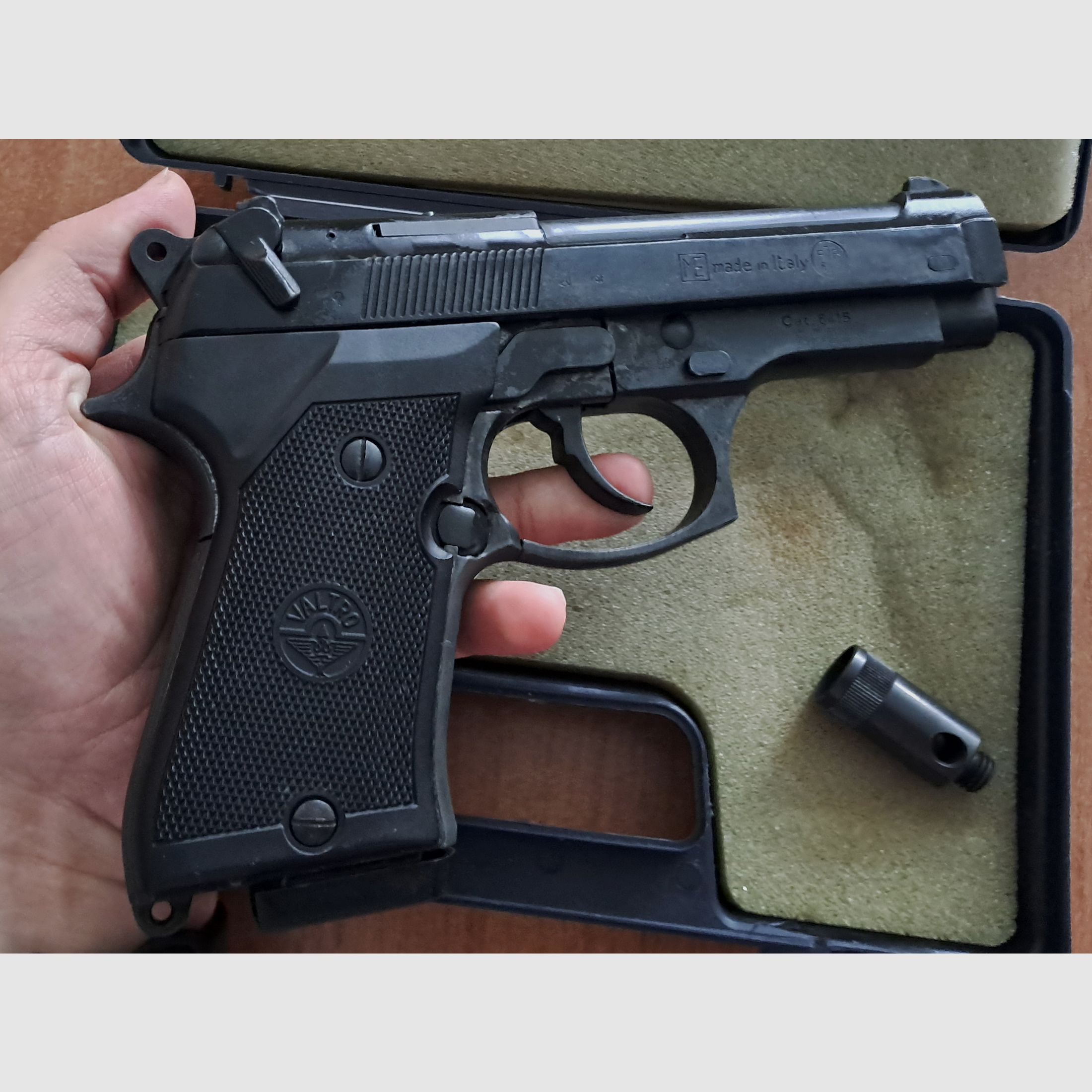 Valtro Mod.98 Civil Cal. 9 mm blank dans le PTB 518 avec accessoires !