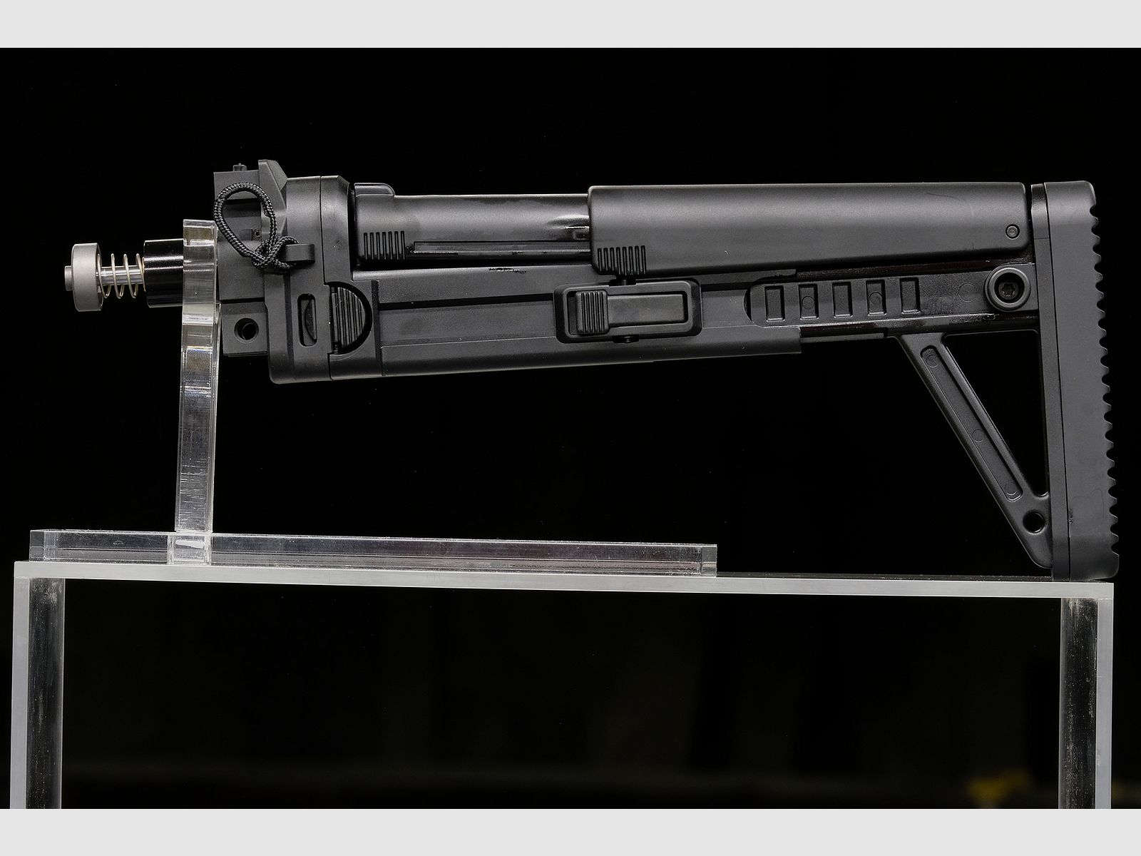 B&T APC 223/556-Schub-Klappschaft, Bild 2 von 4