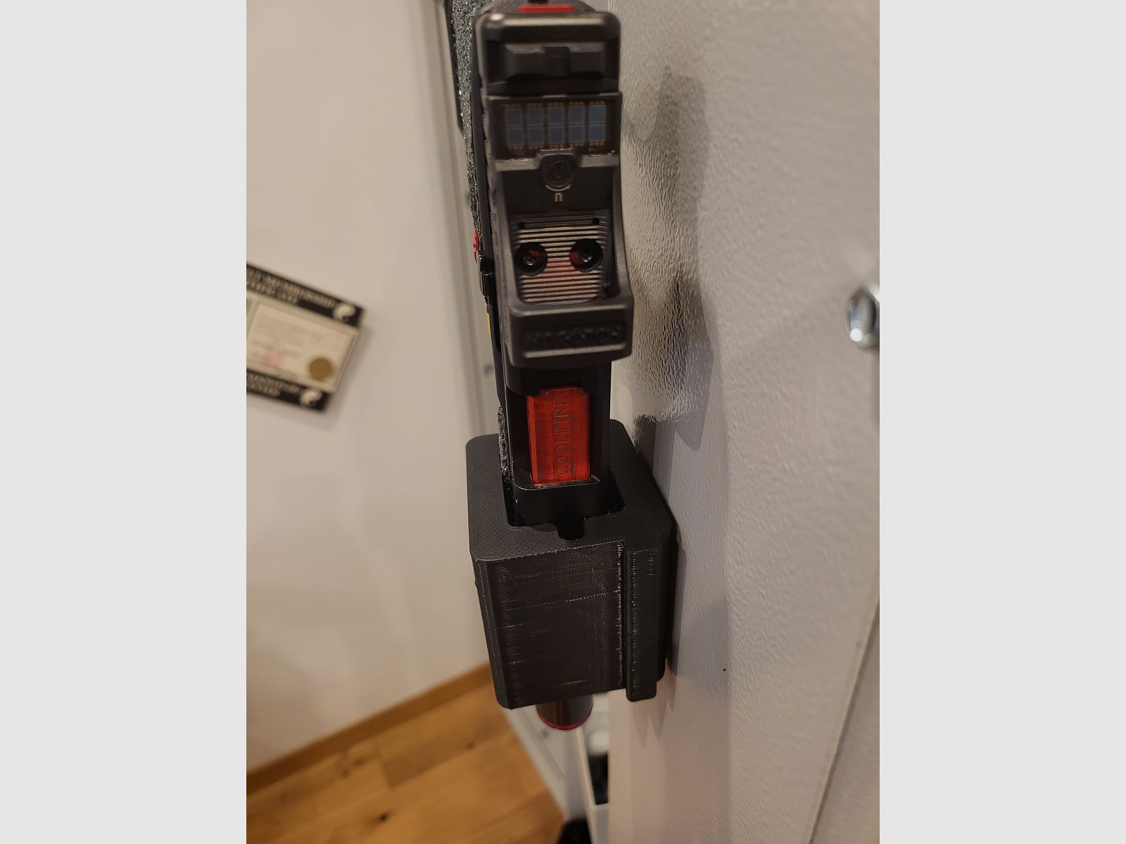 Pistool KURZWAFFE houder universele wapenkluis organizer magnetisch antislip