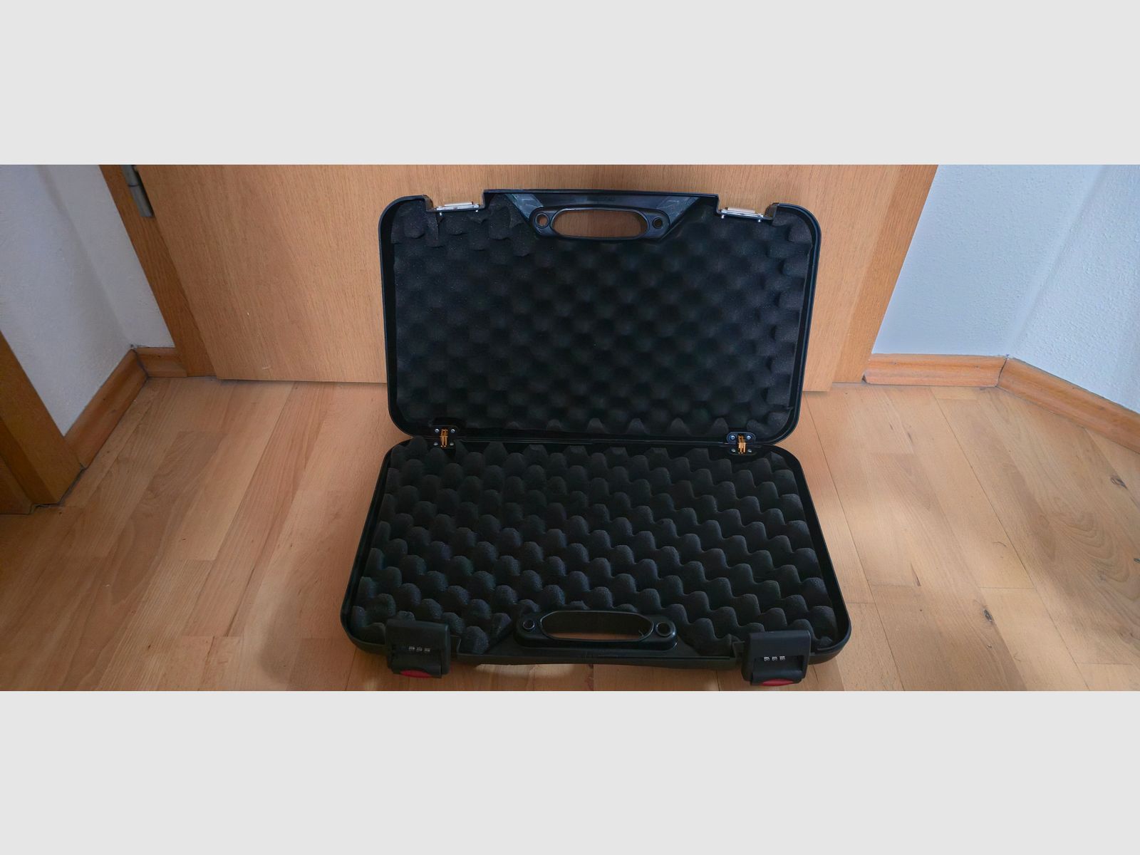 Madbull Pistolenkoffer 50 x 30,5 x 8,5