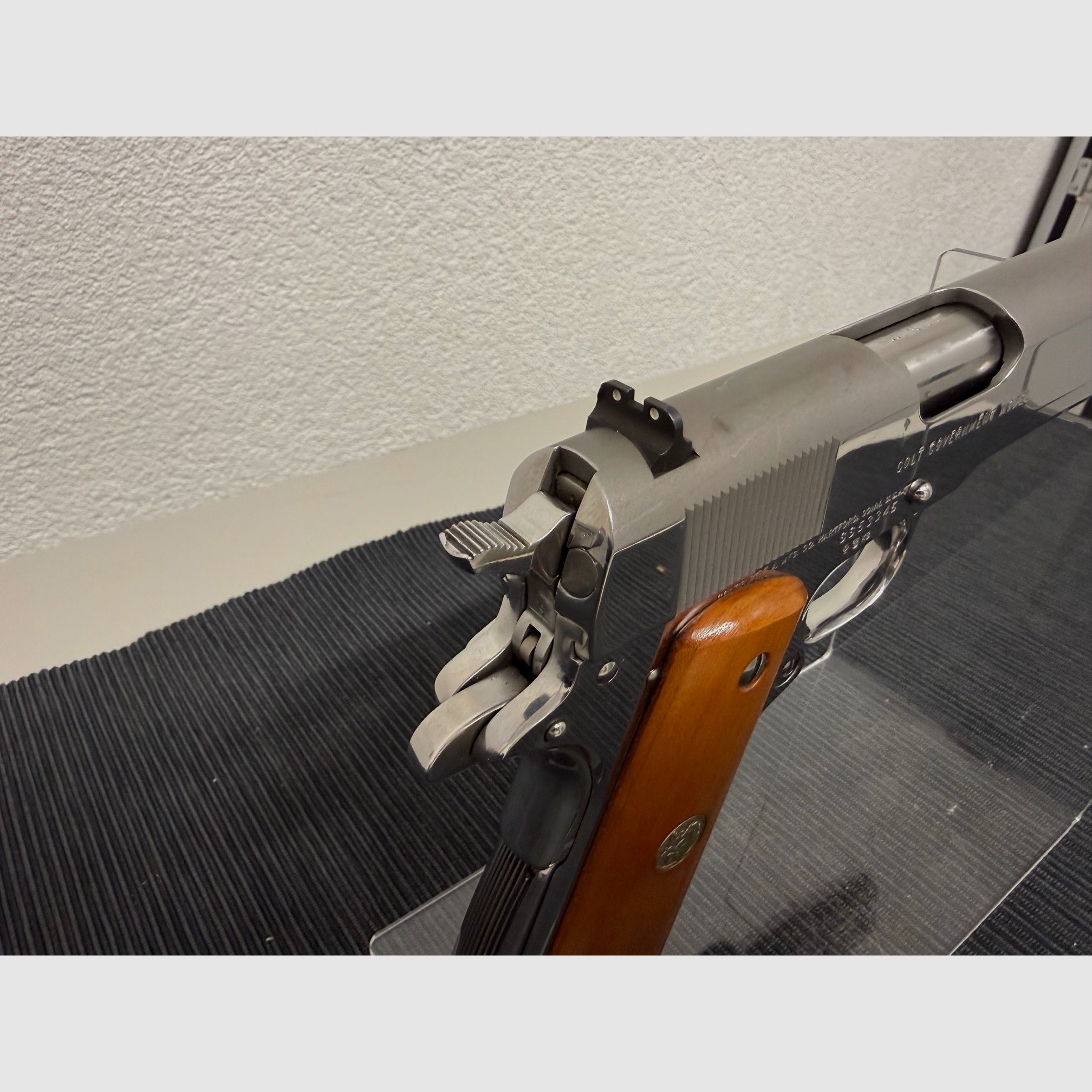 Colt MK IV Series 80 1911 Government in Chrom Kaliber .45Auto  ACP sehr selten!