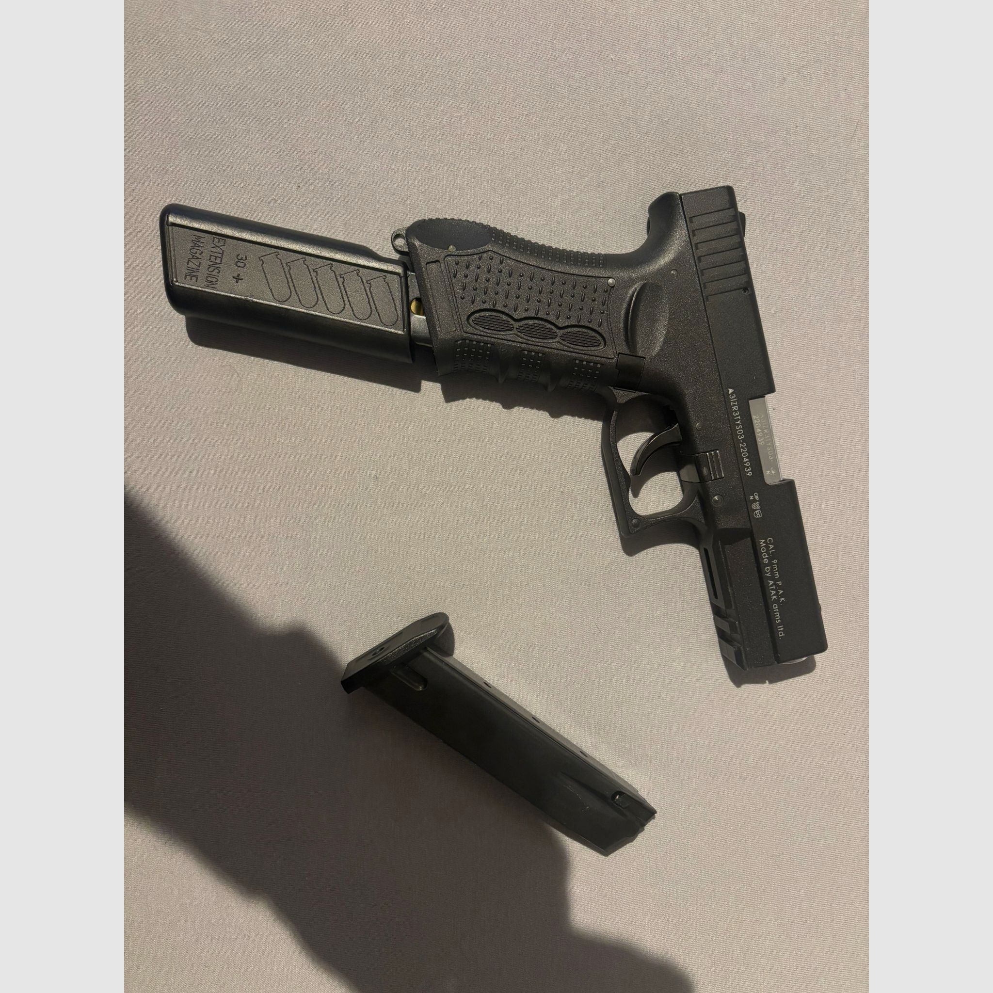 Zoraki 917 pistolet d'alarme 9mm P.A.K. - noir