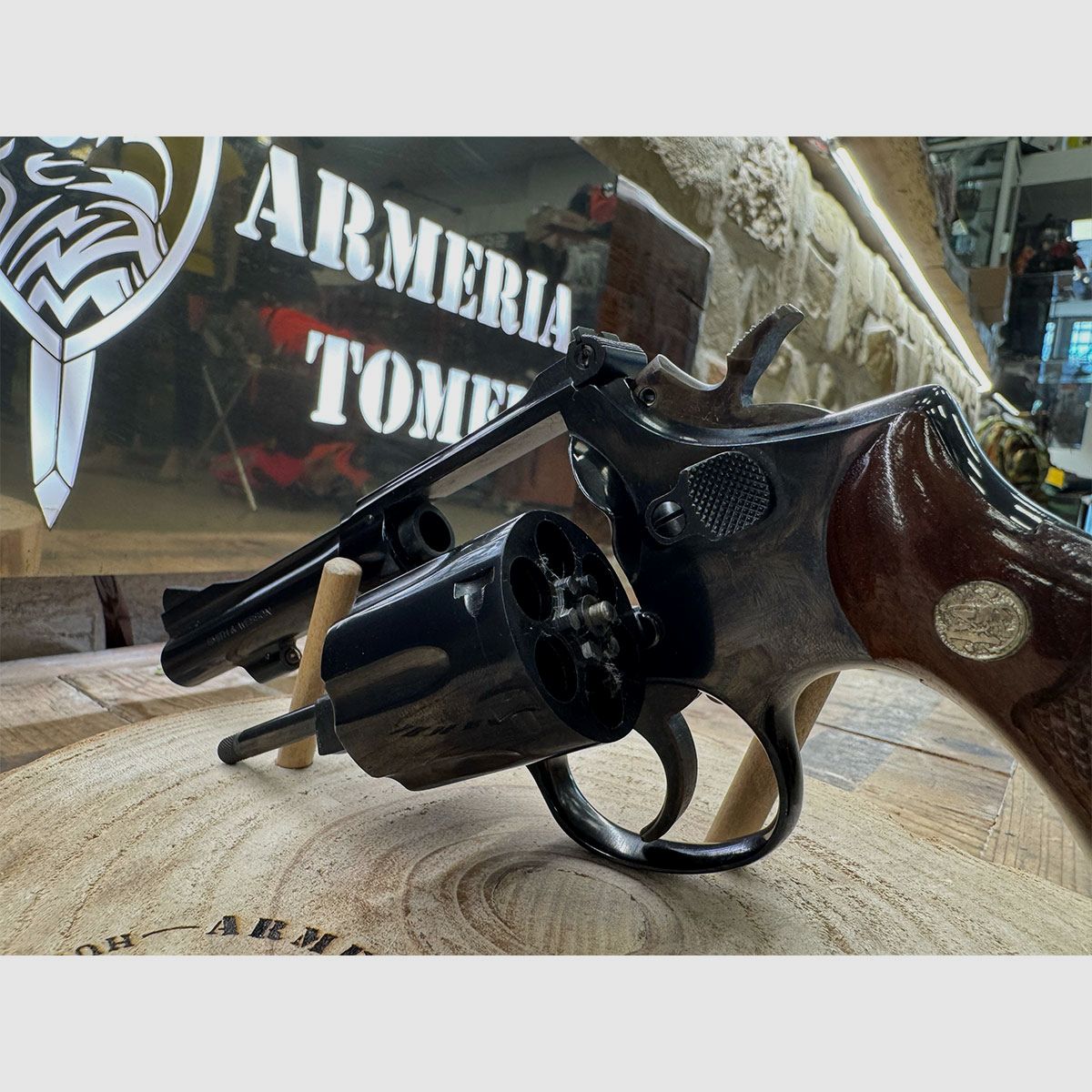 USED – REVOLVER – SMITH & WESSON MOD. 15-3 | 4″ cal. 38 SPECIAL, image 4 of 5