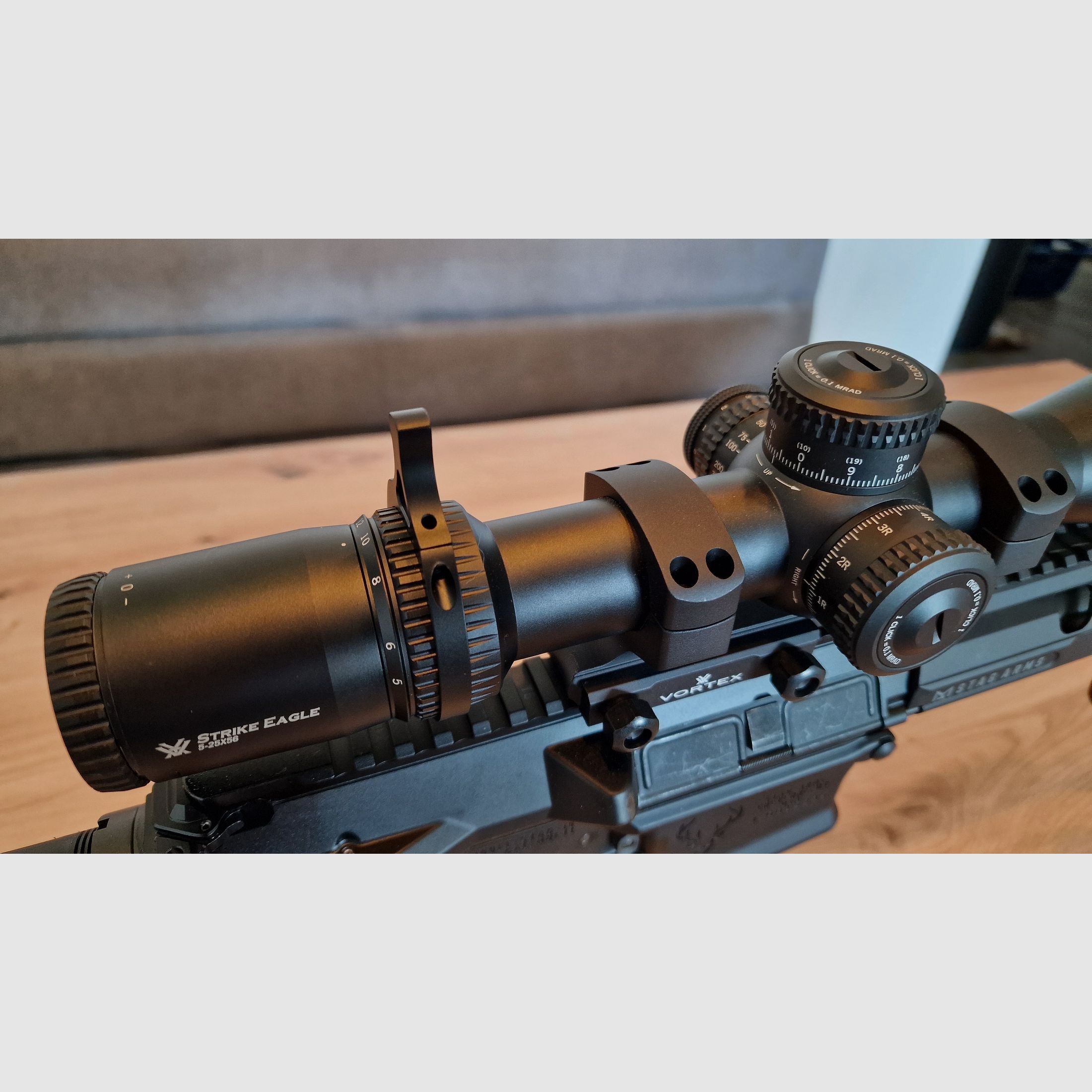 NEUWERTIGE Stag Arms STAG 10 Marksman 18" AR-10 .308 Win inkl. Vortex Strike Eagle 5-25x56 FFP MRAD und viel Zubehör