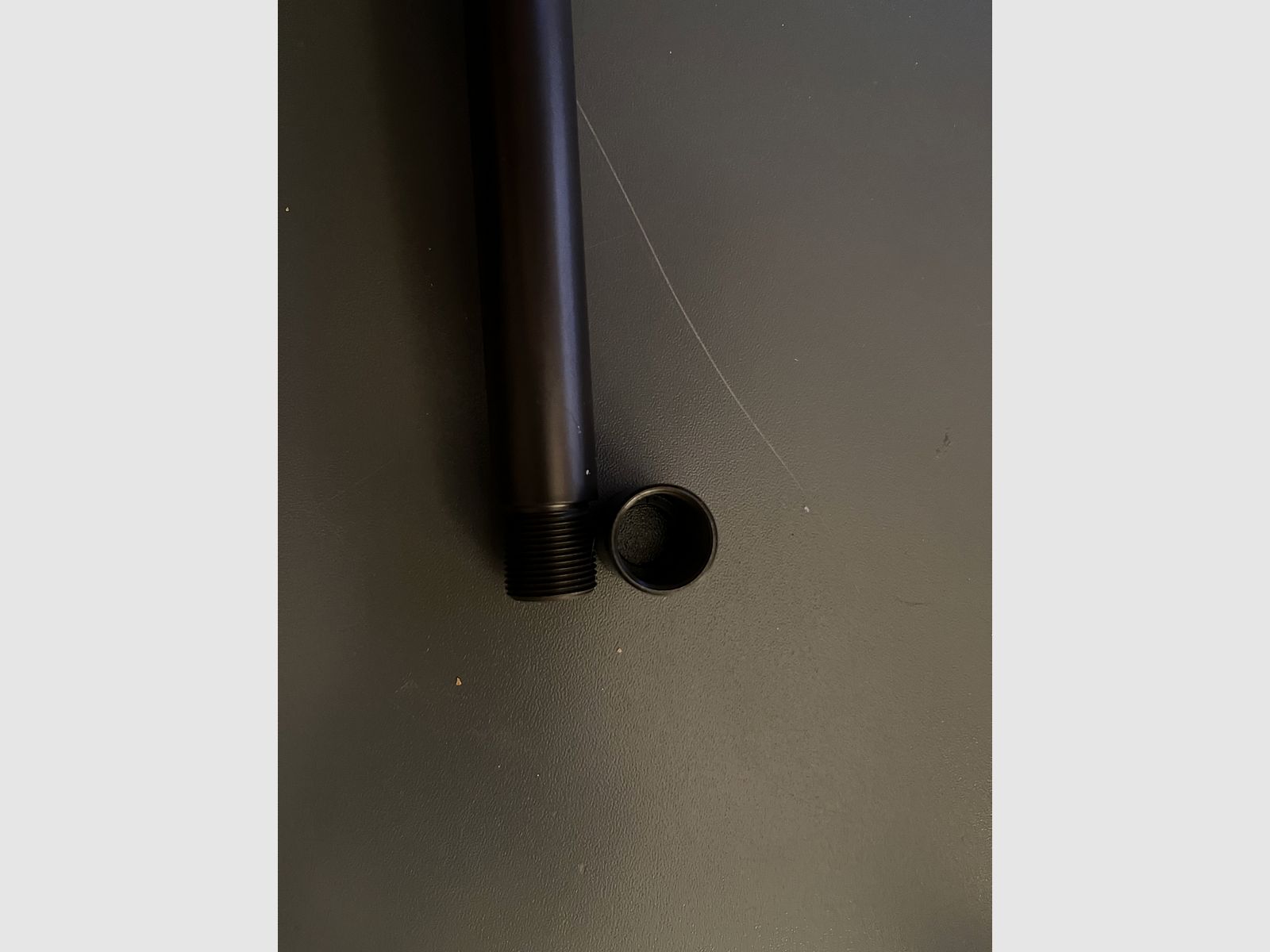 Mauser M12 culata de madera, calibre 30-06 con rosca en la boca y cerrojo manual, arma muy bonita.