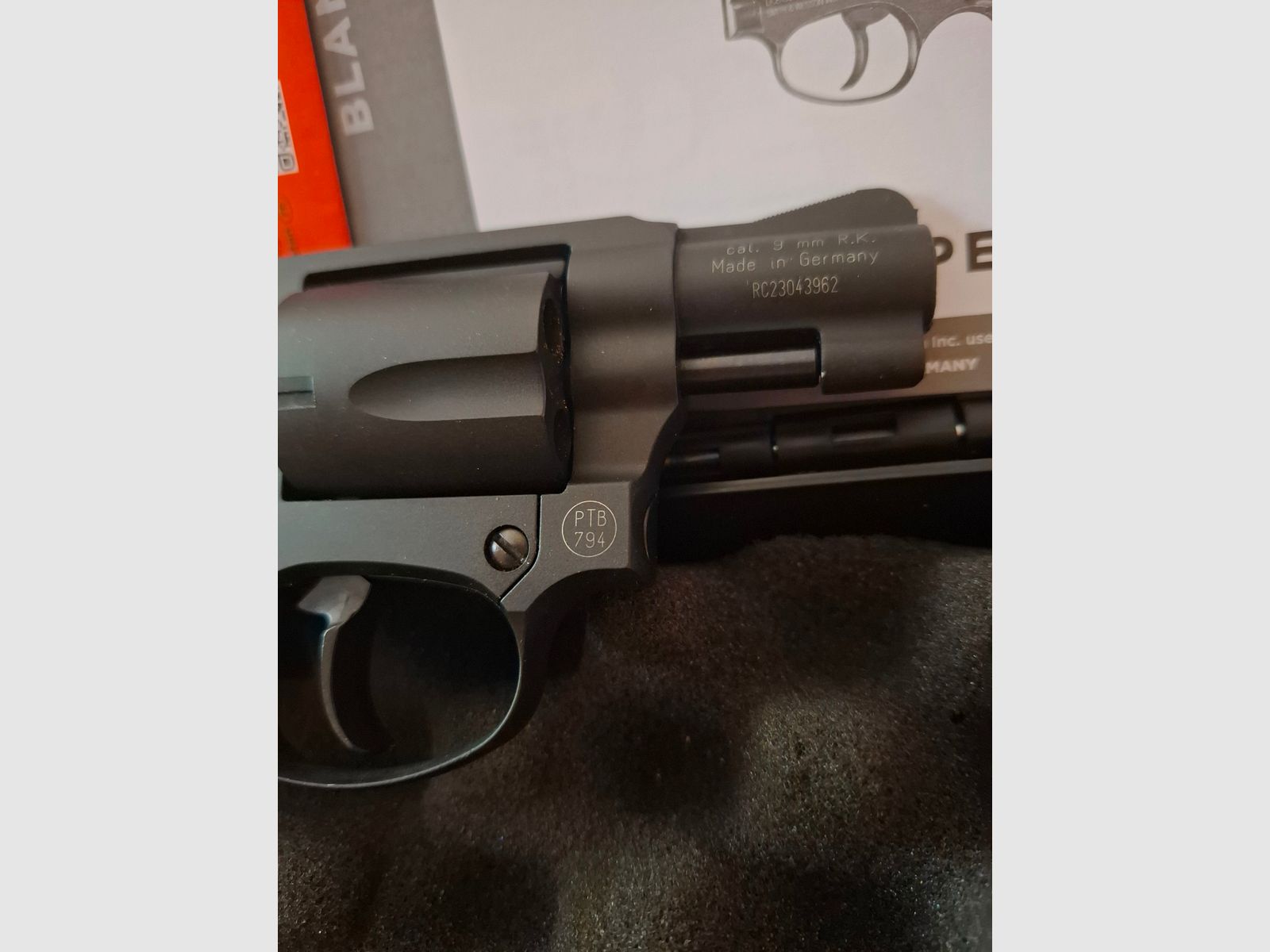 Smith & Wesson Chiefs Special 9mm RK. "NEW