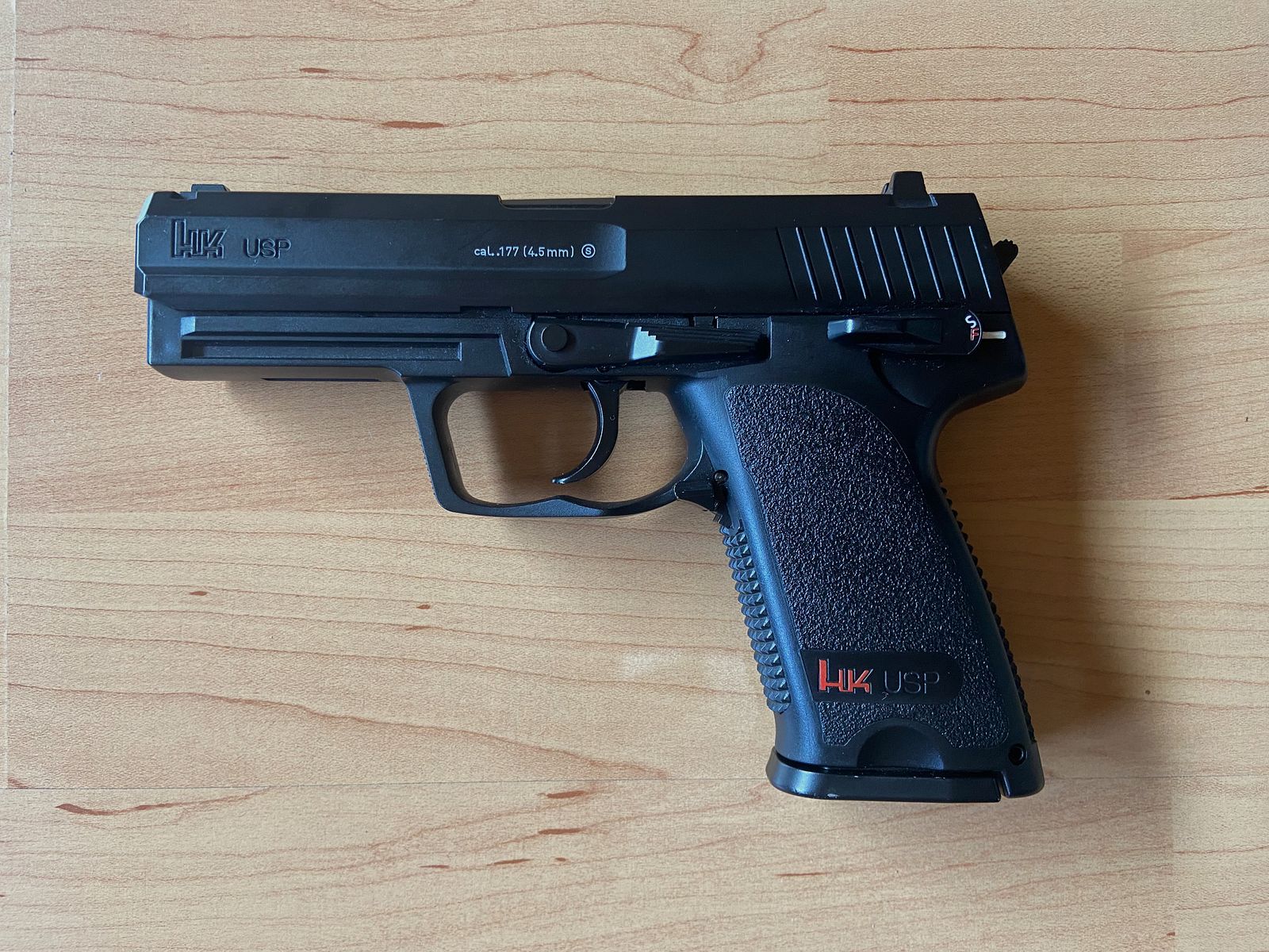 HK USP CO2 Pistole NBB + MP5 K-PDW CO2 GBB 4,5 mm Gebraucht