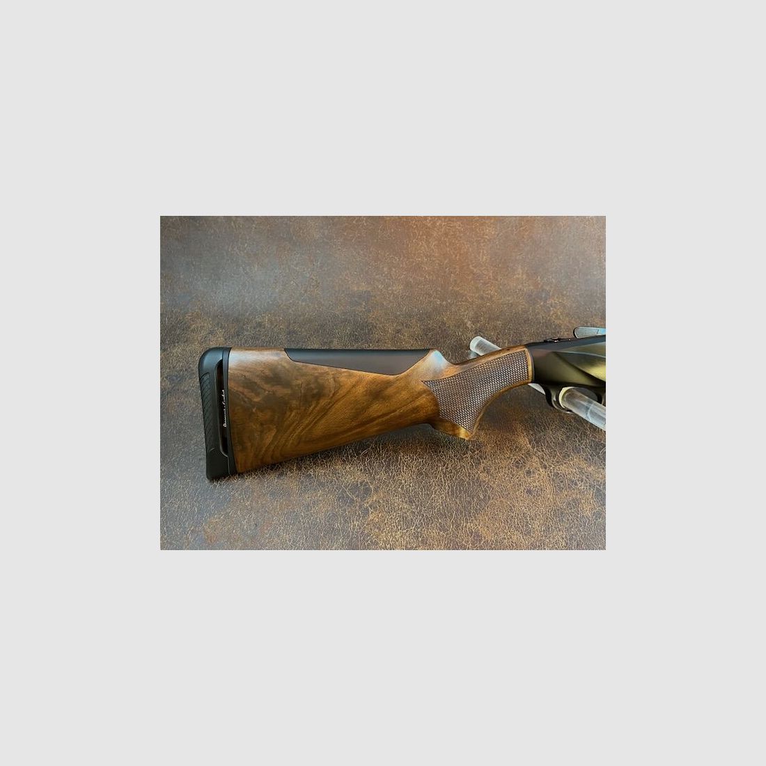 Benelli 828U Zwart Links